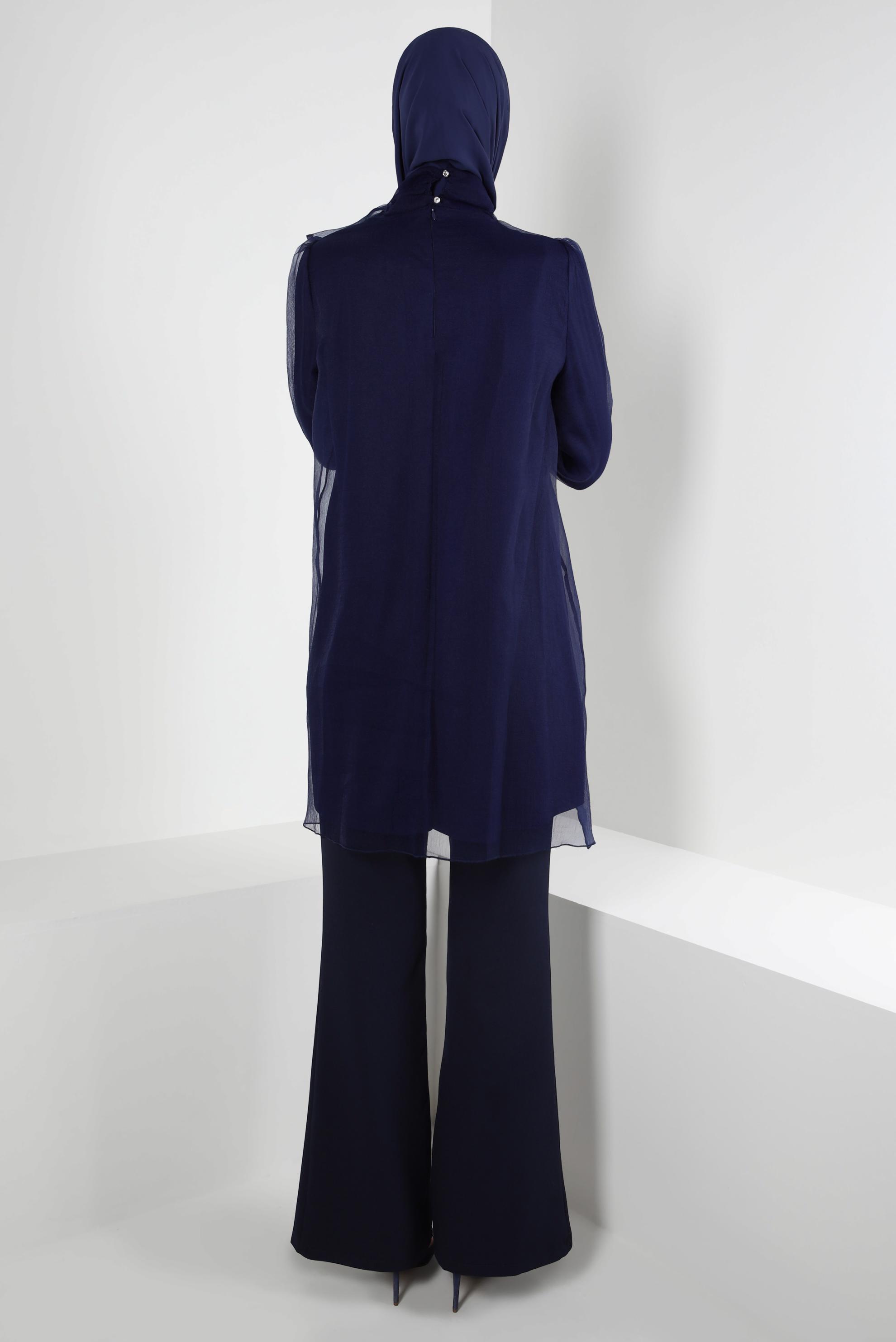 Tesettür giyim LACİVERT YAKASI BAĞLAMALI AKSESUAR DETAYLI TUNİK 43577	