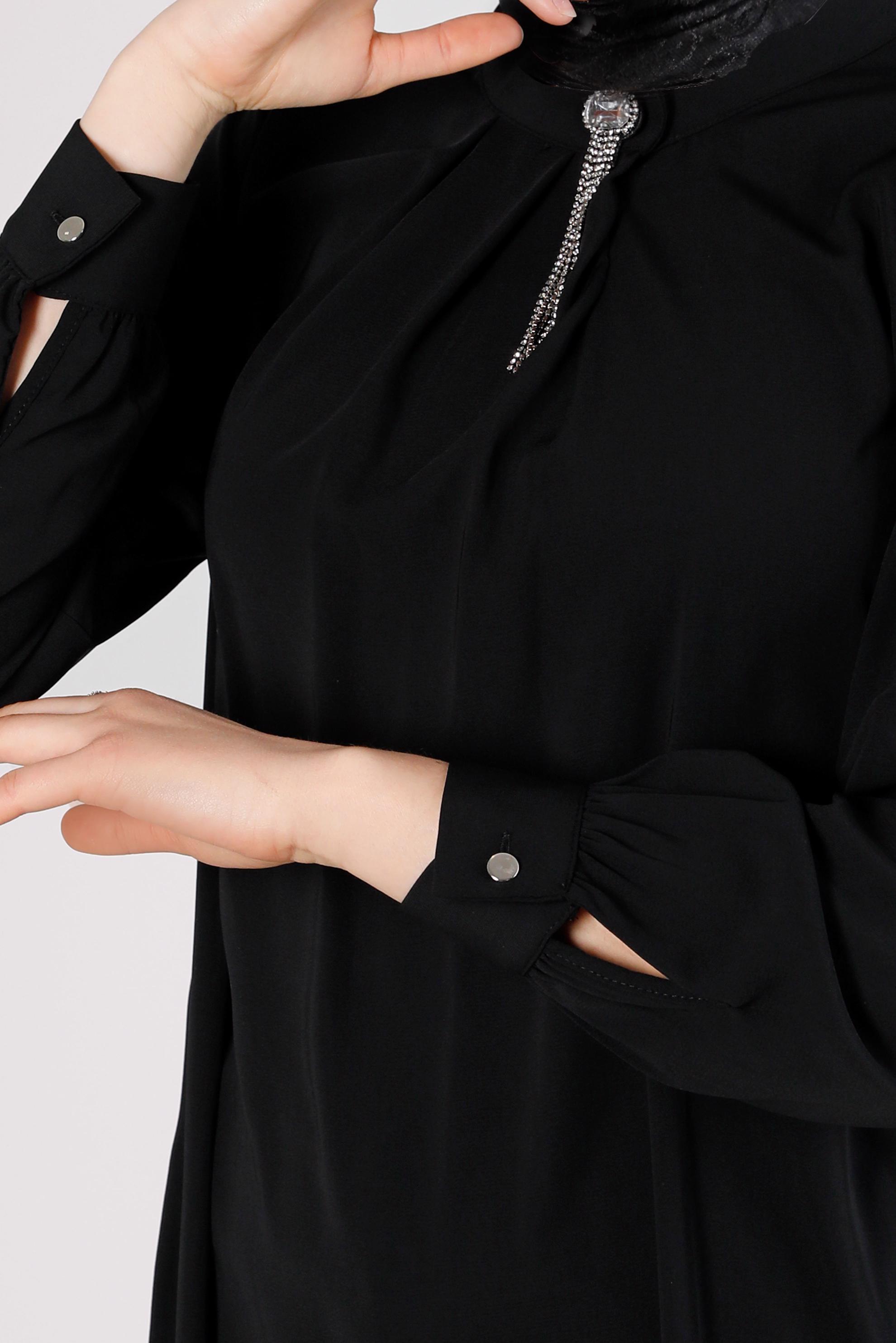 Tesettür giyim SİYAH TAŞ DETAYLI PİLİSELİ TUNİK 43586