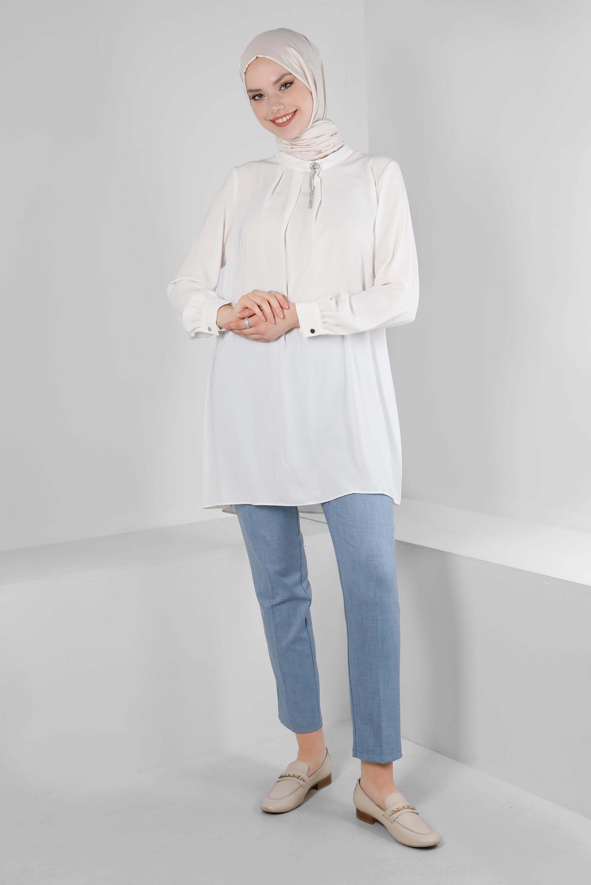 Tesettür giyim BEYAZ TAŞ DETAYLI PİLİSELİ TUNİK 43586