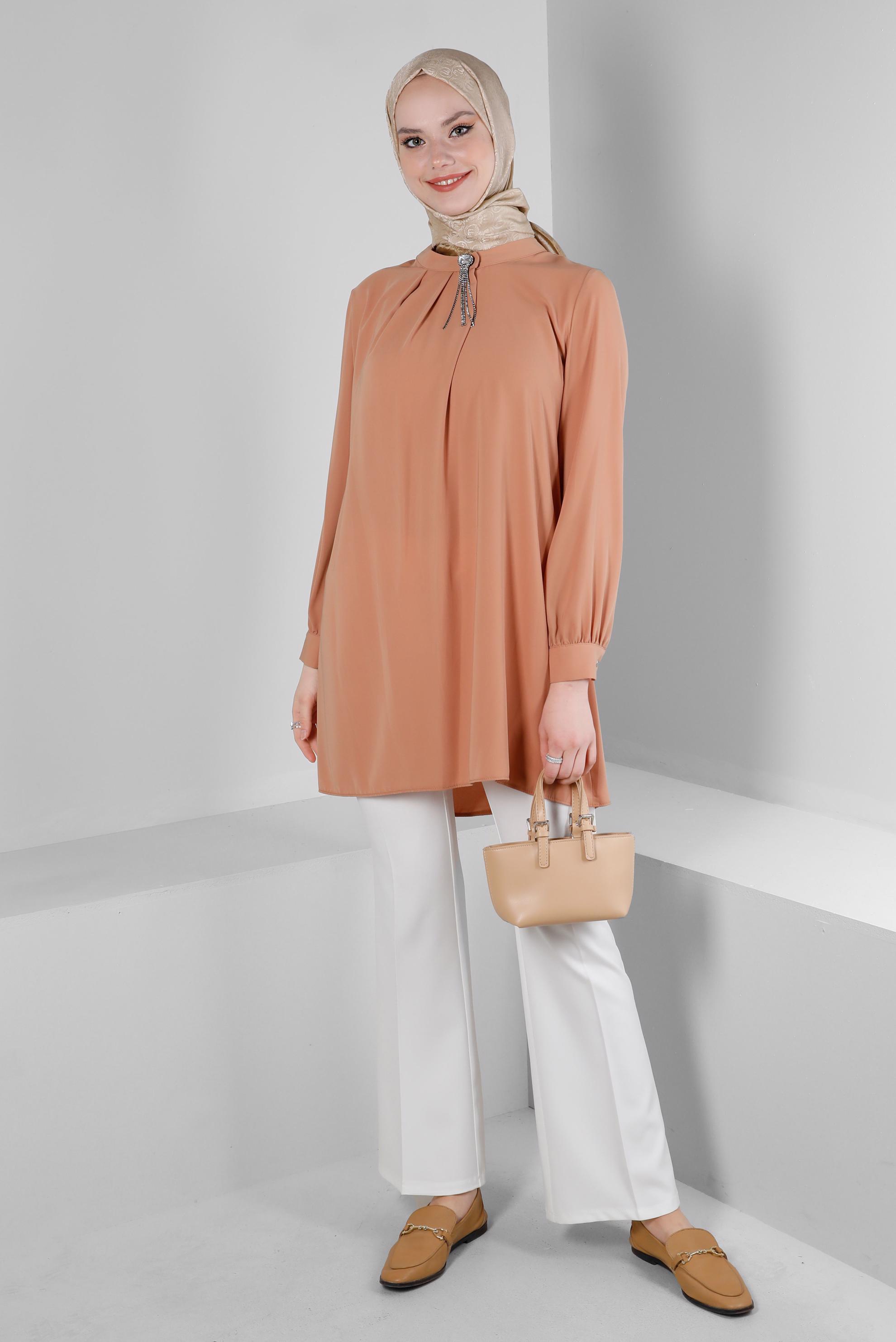 Tesettür giyim KAHVE TAŞ DETAYLI PİLİSELİ TUNİK 43586