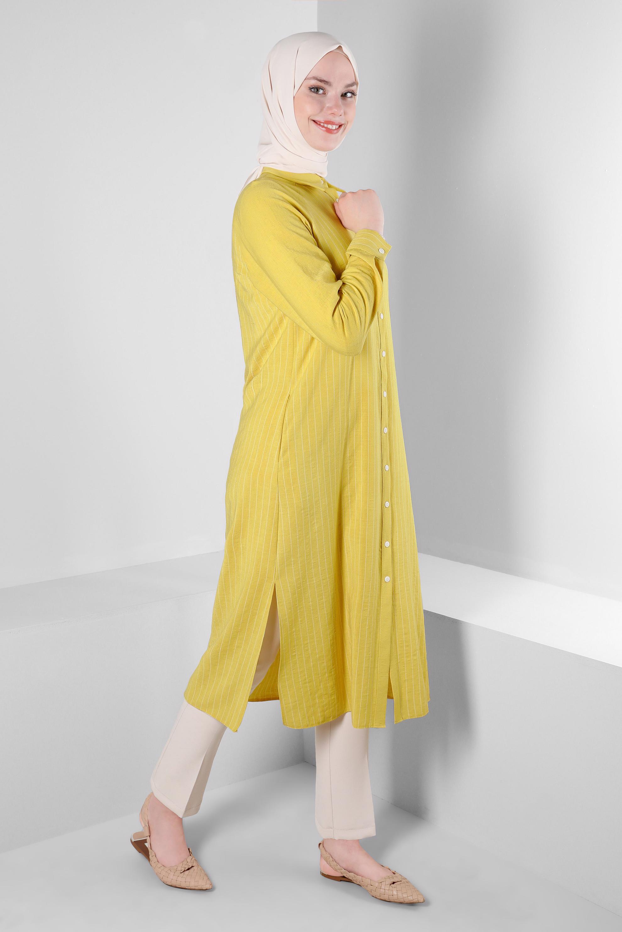 Tesettür giyim YEŞİL ÇİZGİLİ YANI YIRTMAÇLI DÜĞMELİ TUNİK 43603