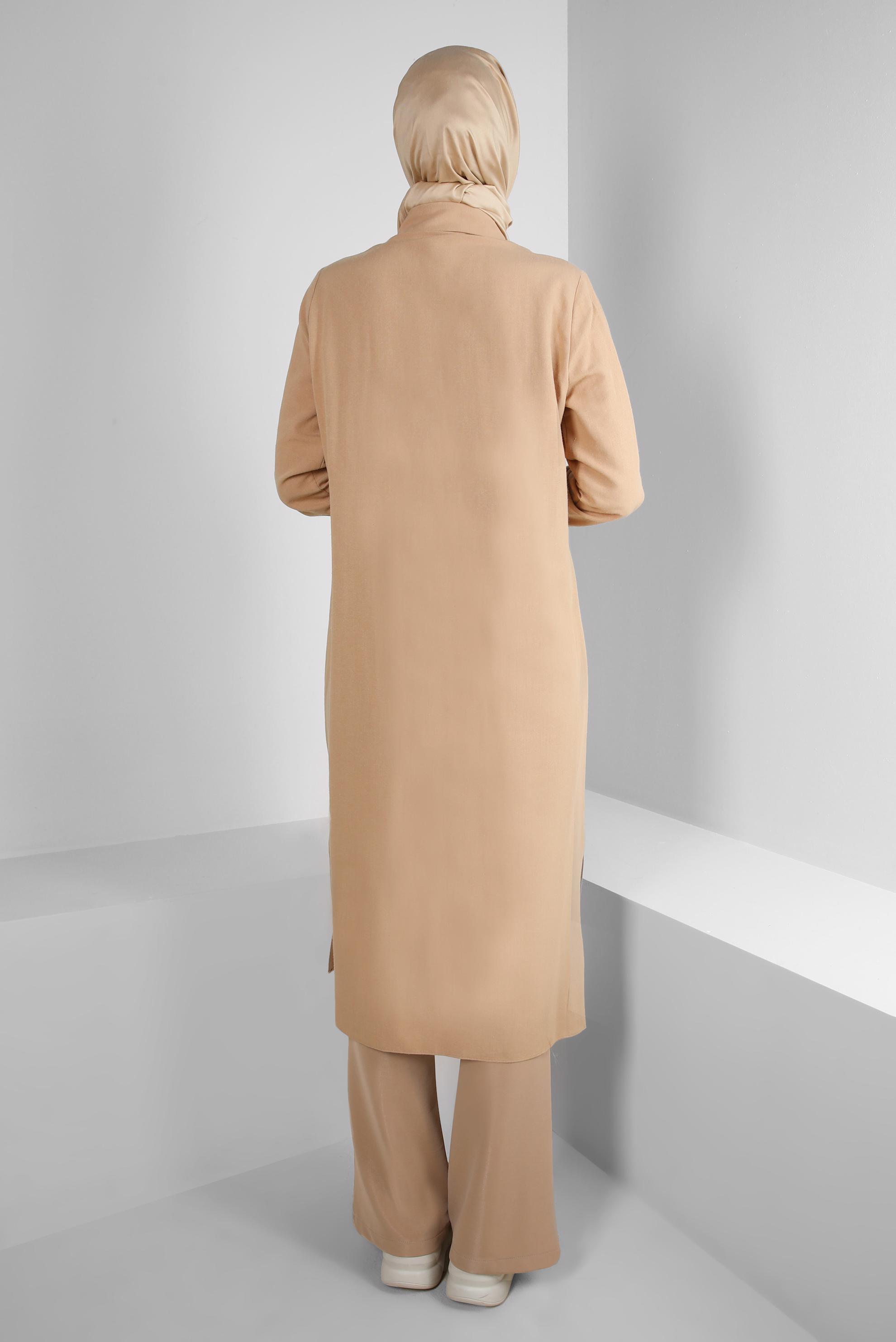 Tesettür giyim KAHVE DİKİŞ DETAYLI DÜĞMELİ KETEN TUNİK 43606