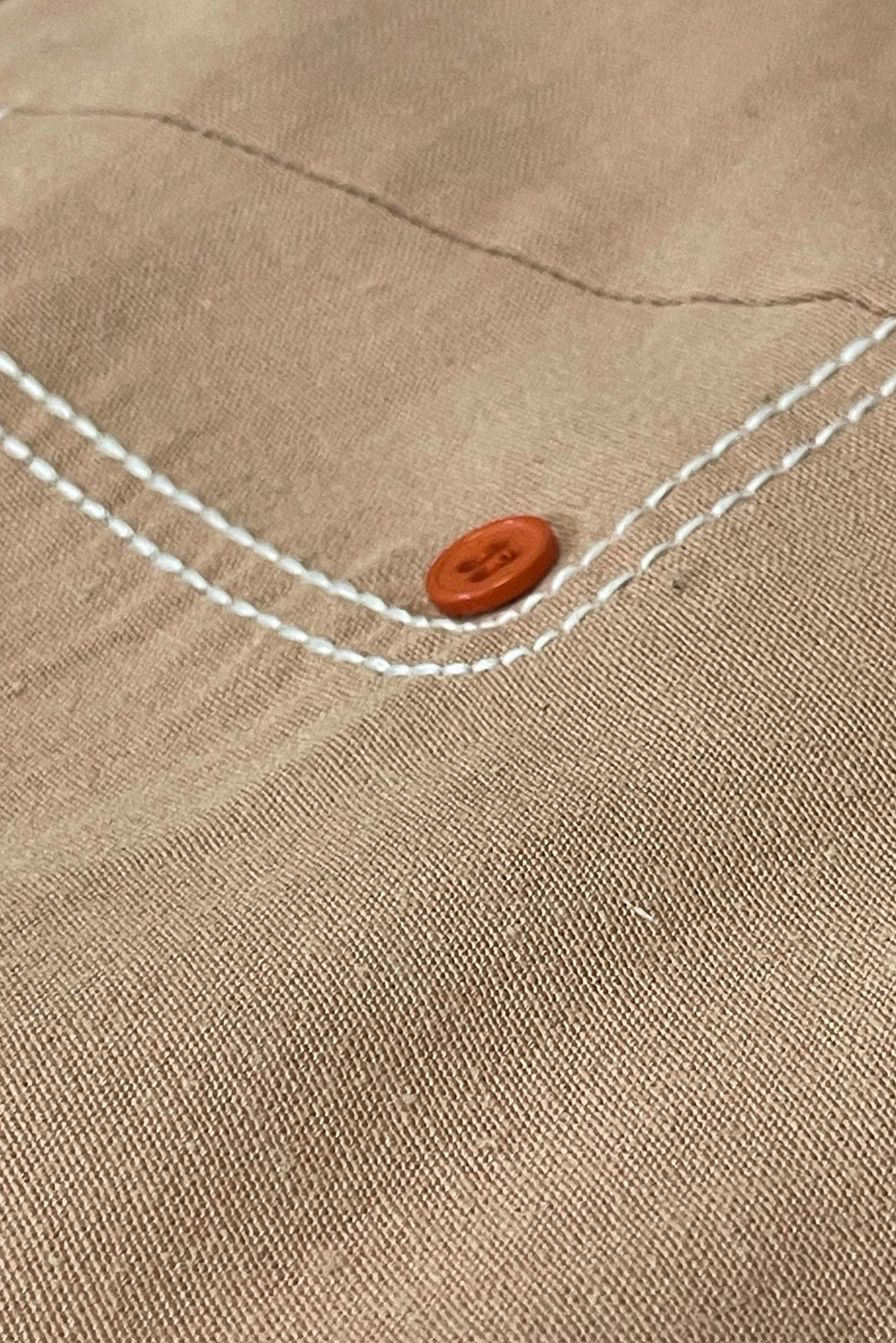 Tesettür giyim KAHVE DİKİŞ DETAYLI DÜĞMELİ KETEN TUNİK 43606