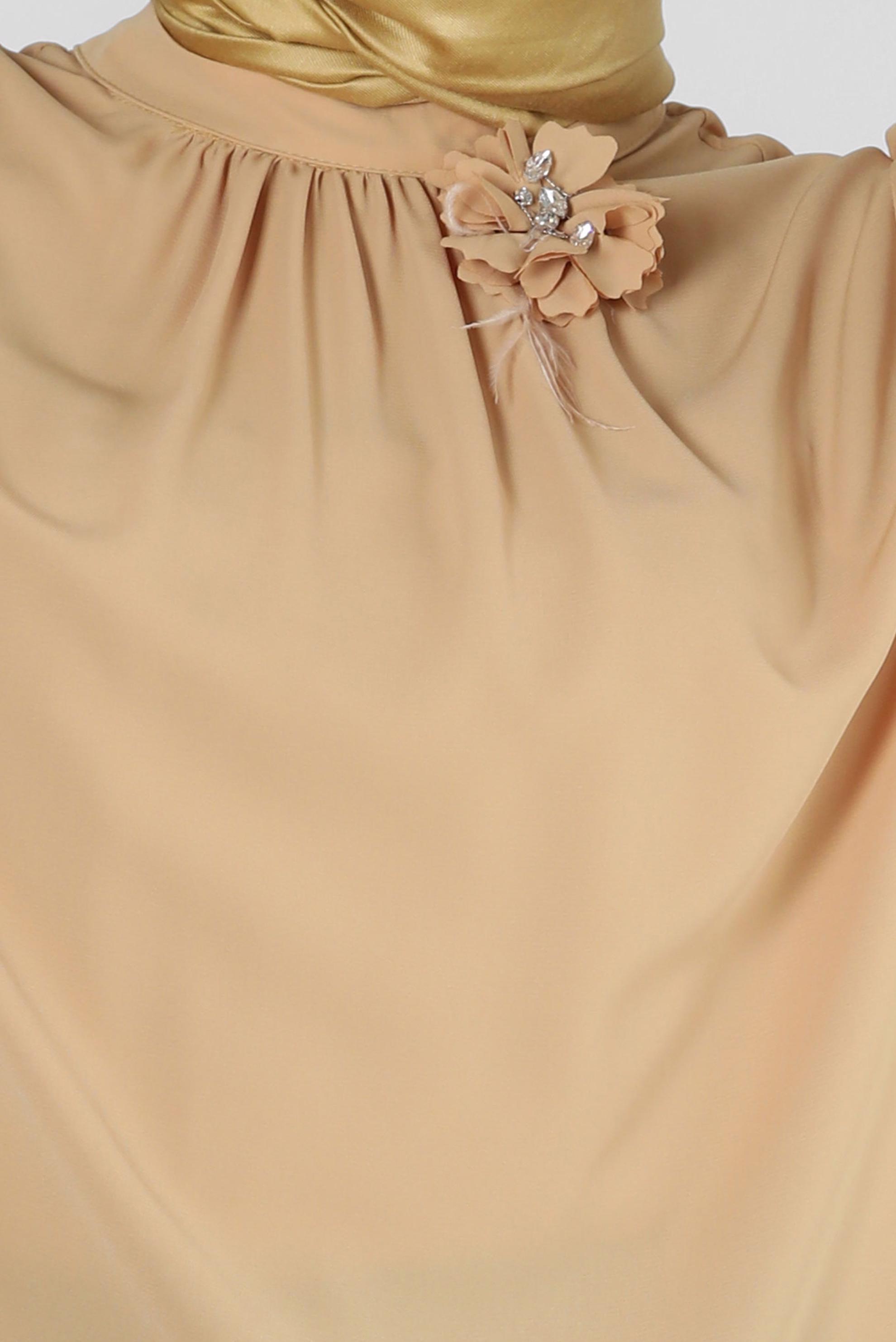 Tesettür giyim SARI ÇİÇEK AKSESUARLI ASİMETRİK KESİM TUNİK 43610