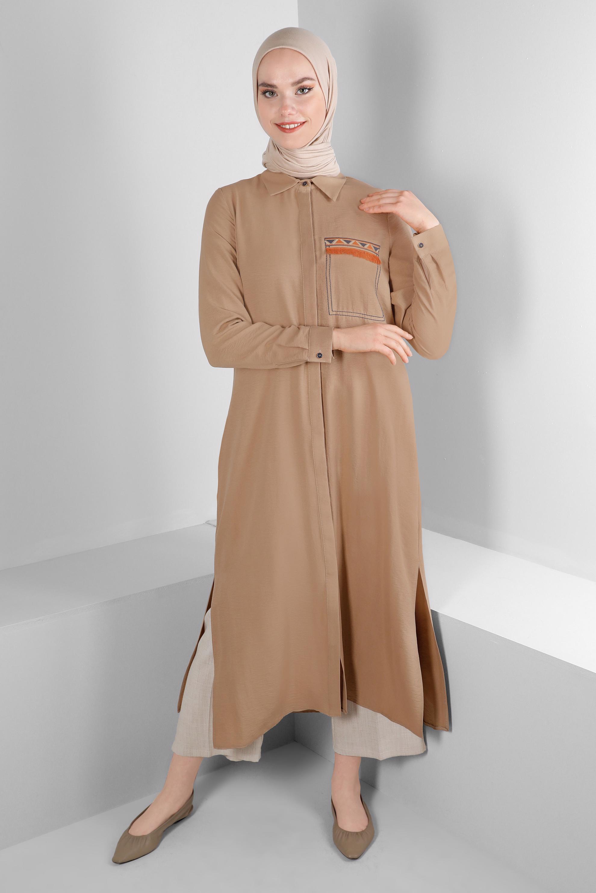 Tesettür giyim KAHVE CEP GÖRÜNÜMLÜ PÜSKÜL DETAYLI TUNİK 43611