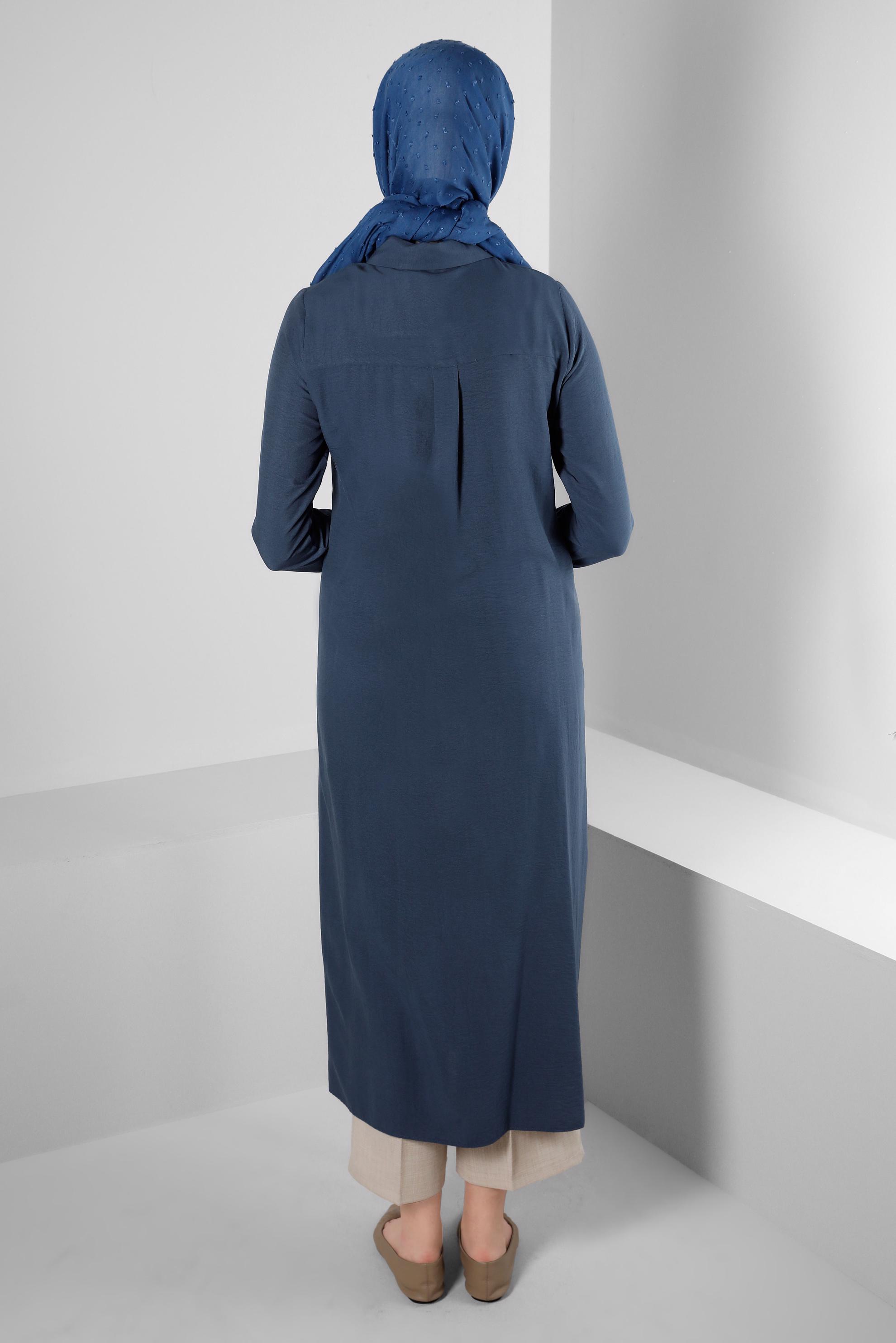 Tesettür giyim LACİVERT CEP GÖRÜNÜMLÜ PÜSKÜL DETAYLI TUNİK 43611