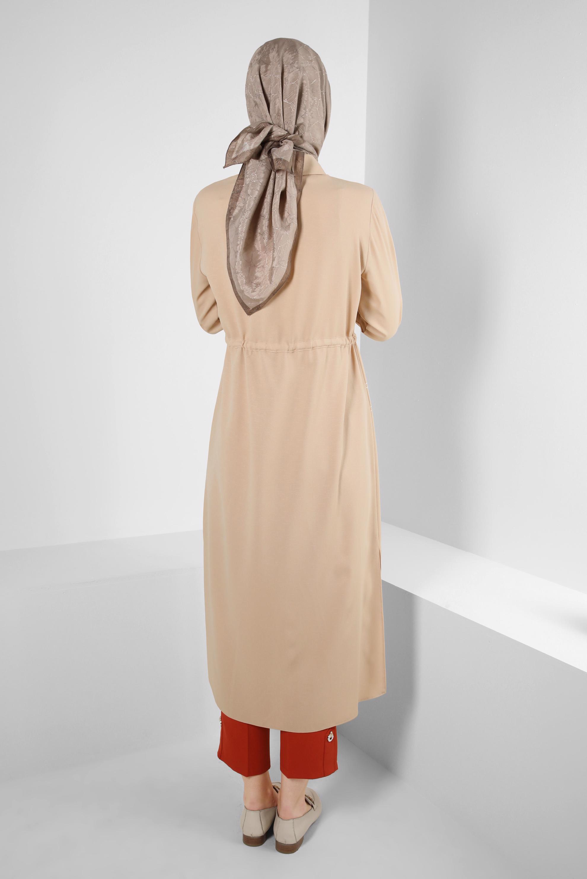 Tesettür giyim BEJ YANI YIRTMAÇLI BELİ BÜZGÜLÜ TUNİK 43626