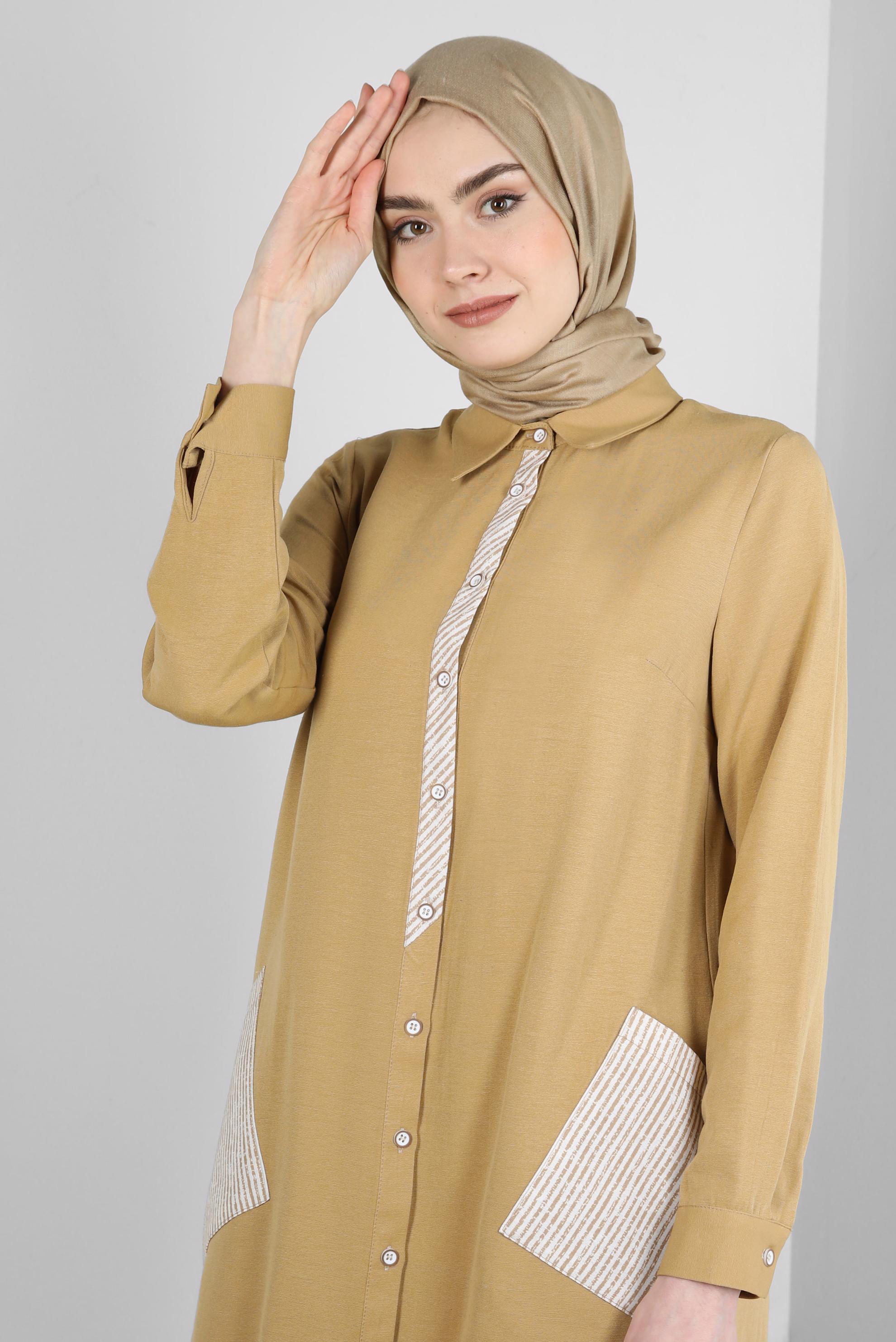 Tesettür giyim KAHVE ÇİZGİ DETAYLI DÜĞMELİ UZUN TUNİK 43636