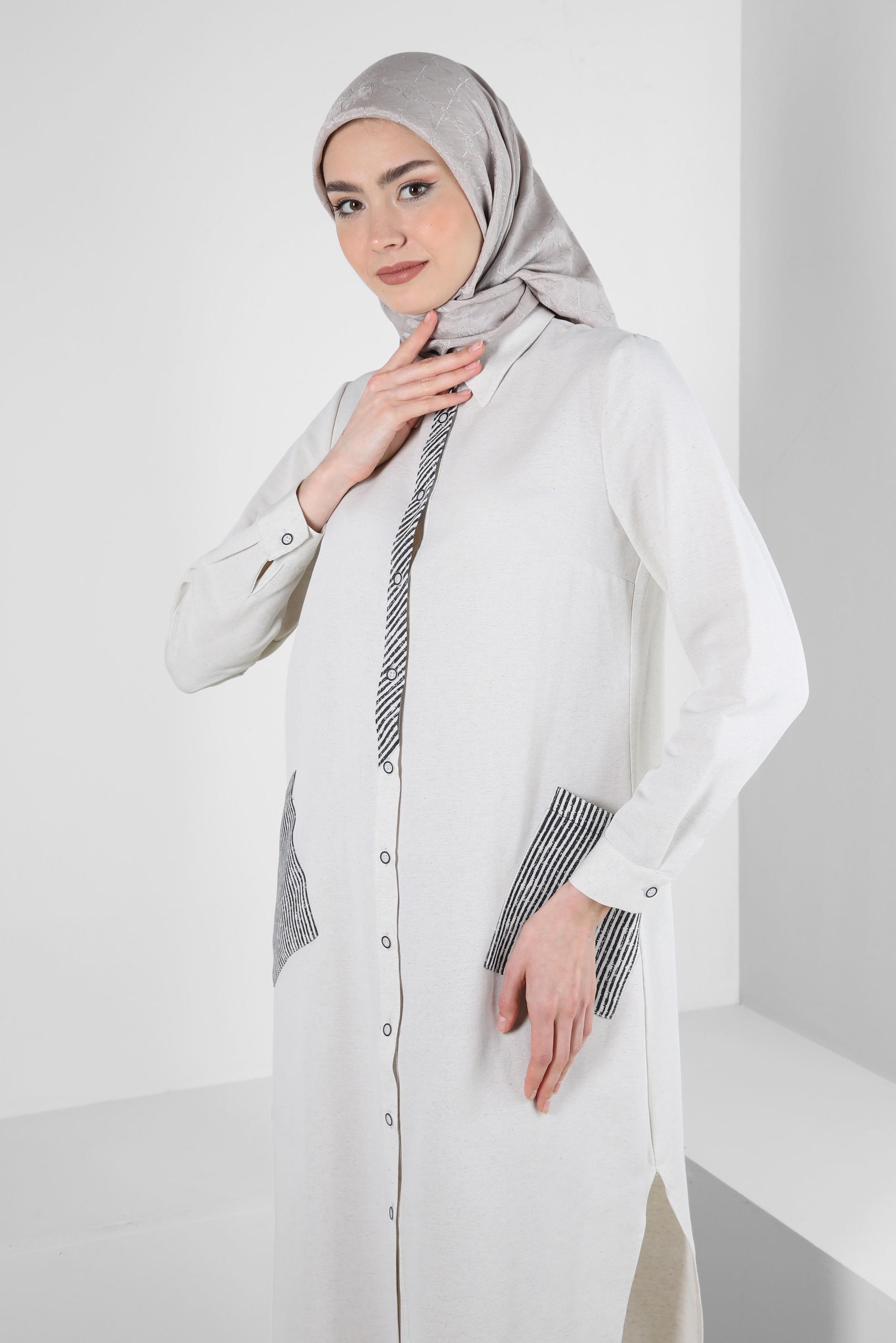 Tesettür giyim EKRU ÇİZGİ DETAYLI DÜĞMELİ UZUN TUNİK 43636