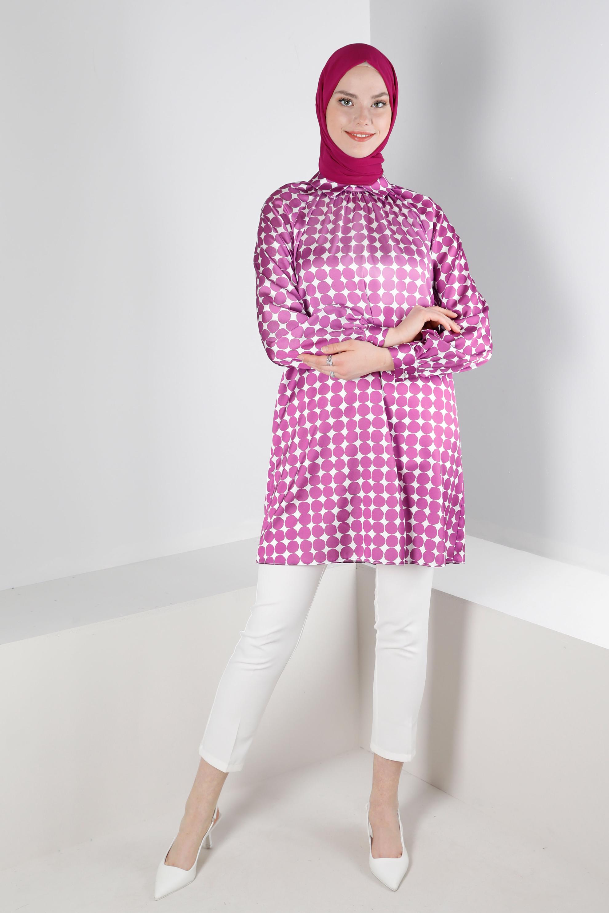 Tesettür giyim MOR GEOMETRİK DESENLİ ERKEK YAKA SATEN TUNİK 43641