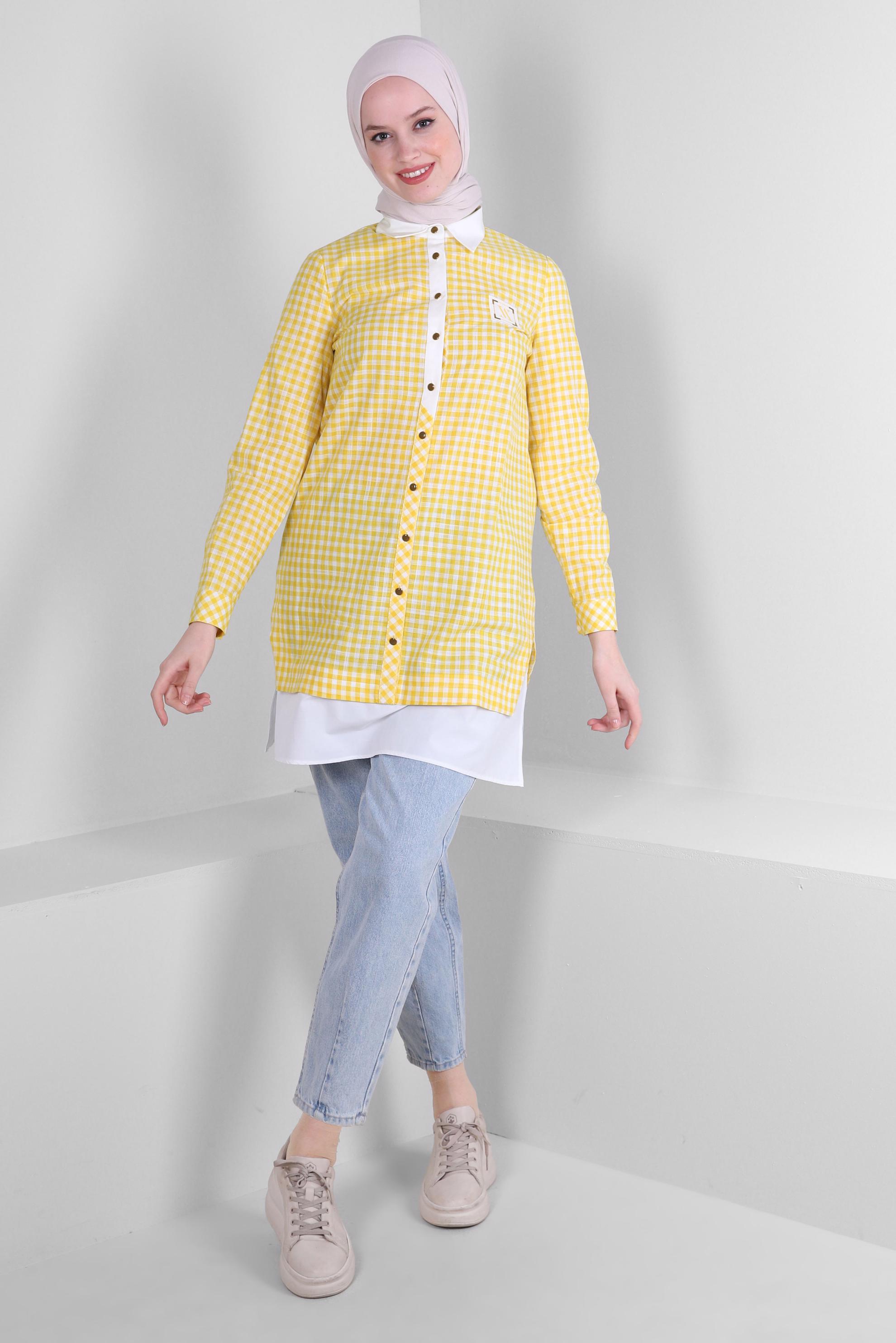 Tesettür giyim SARI PÖTİKARE DESENLİ DÜĞMELİ TUNİK 43644