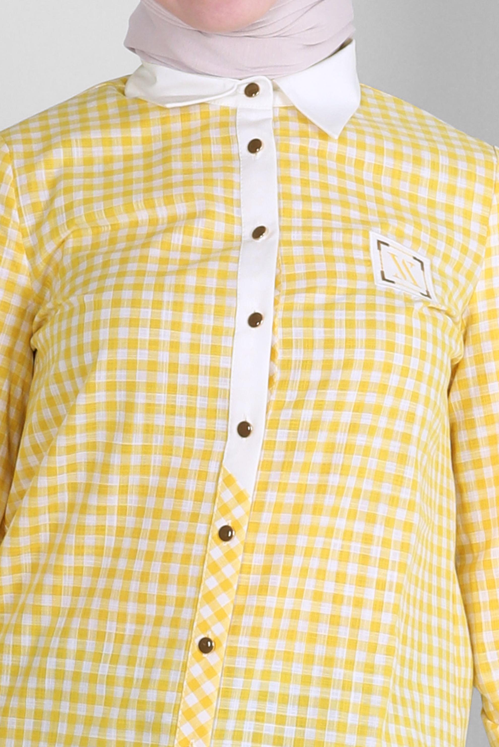 Tesettür giyim SARI PÖTİKARE DESENLİ DÜĞMELİ TUNİK 43644