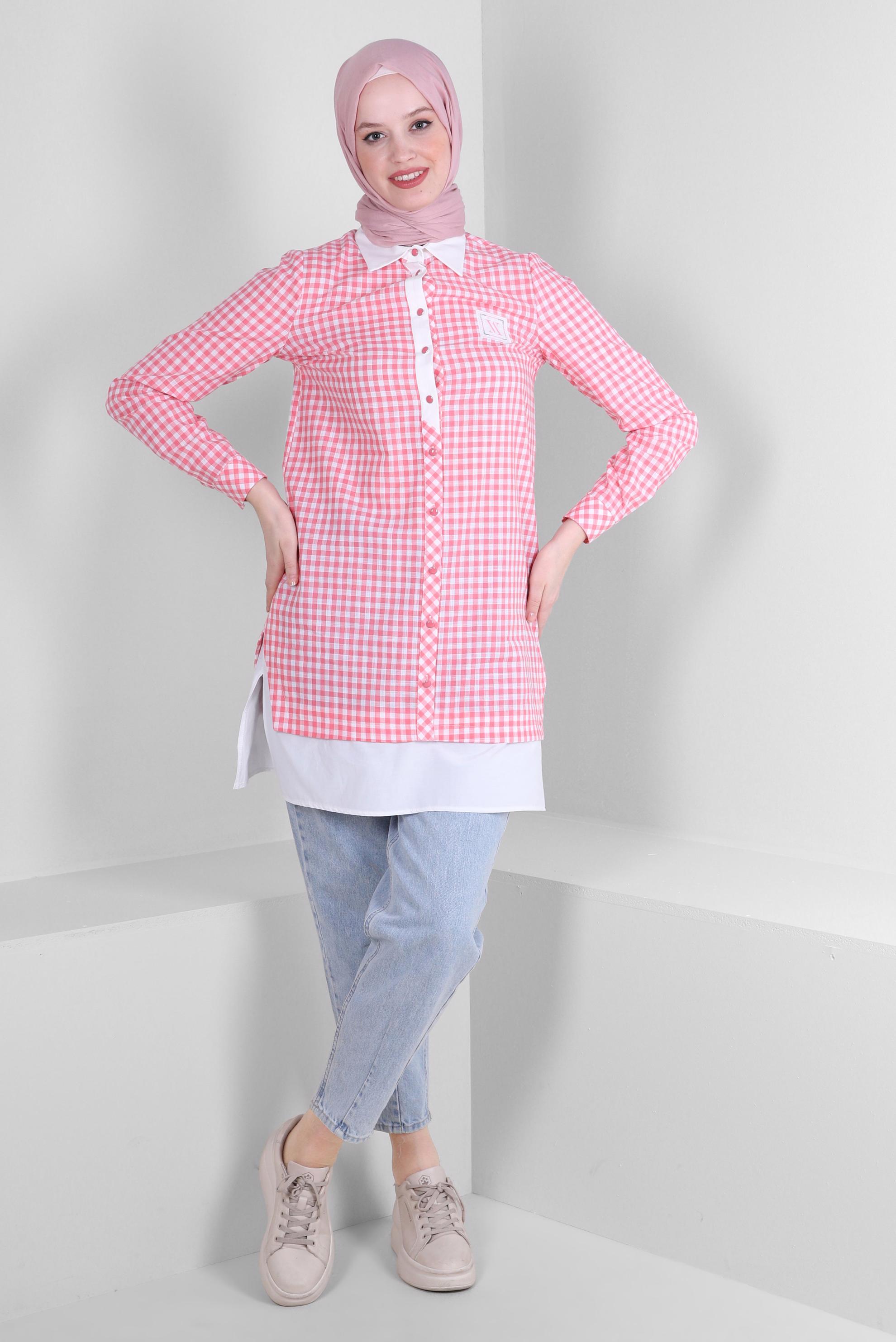 Tesettür giyim PEMBE PÖTİKARE DESENLİ DÜĞMELİ TUNİK 43644