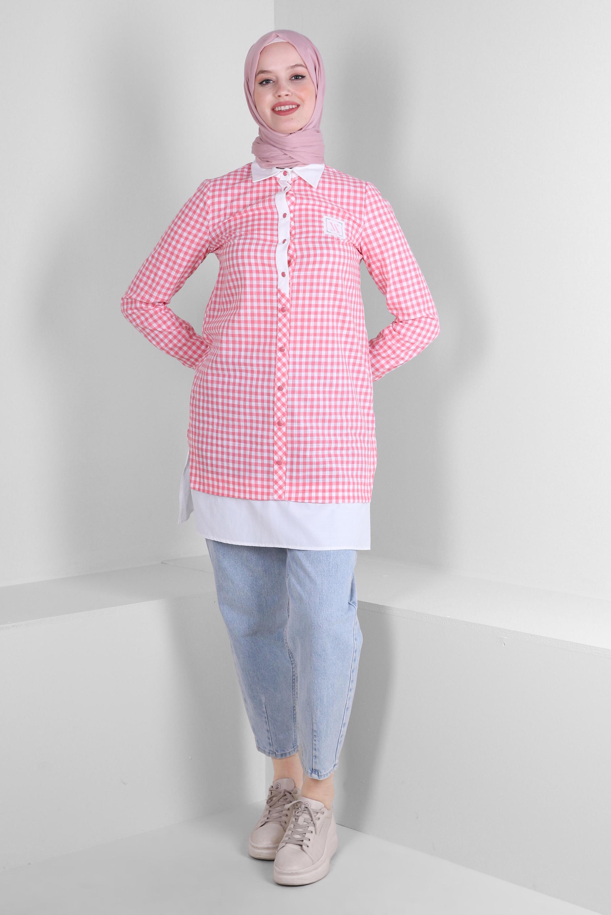 Tesettür giyim PEMBE PÖTİKARE DESENLİ DÜĞMELİ TUNİK 43644