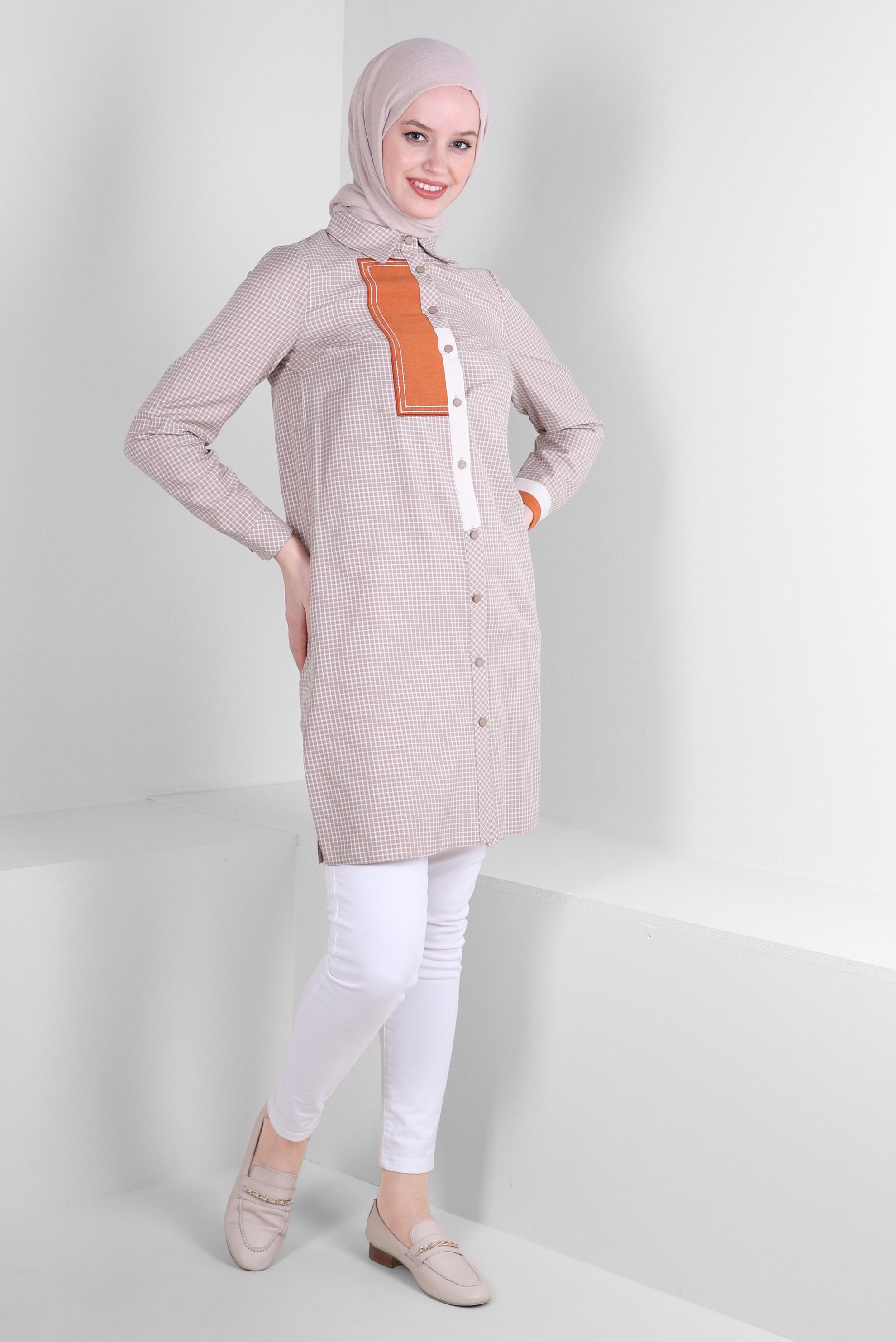 Tesettür giyim BEJ PÖTİKARE DESENLİ GÖMLEK TUNİK 43645