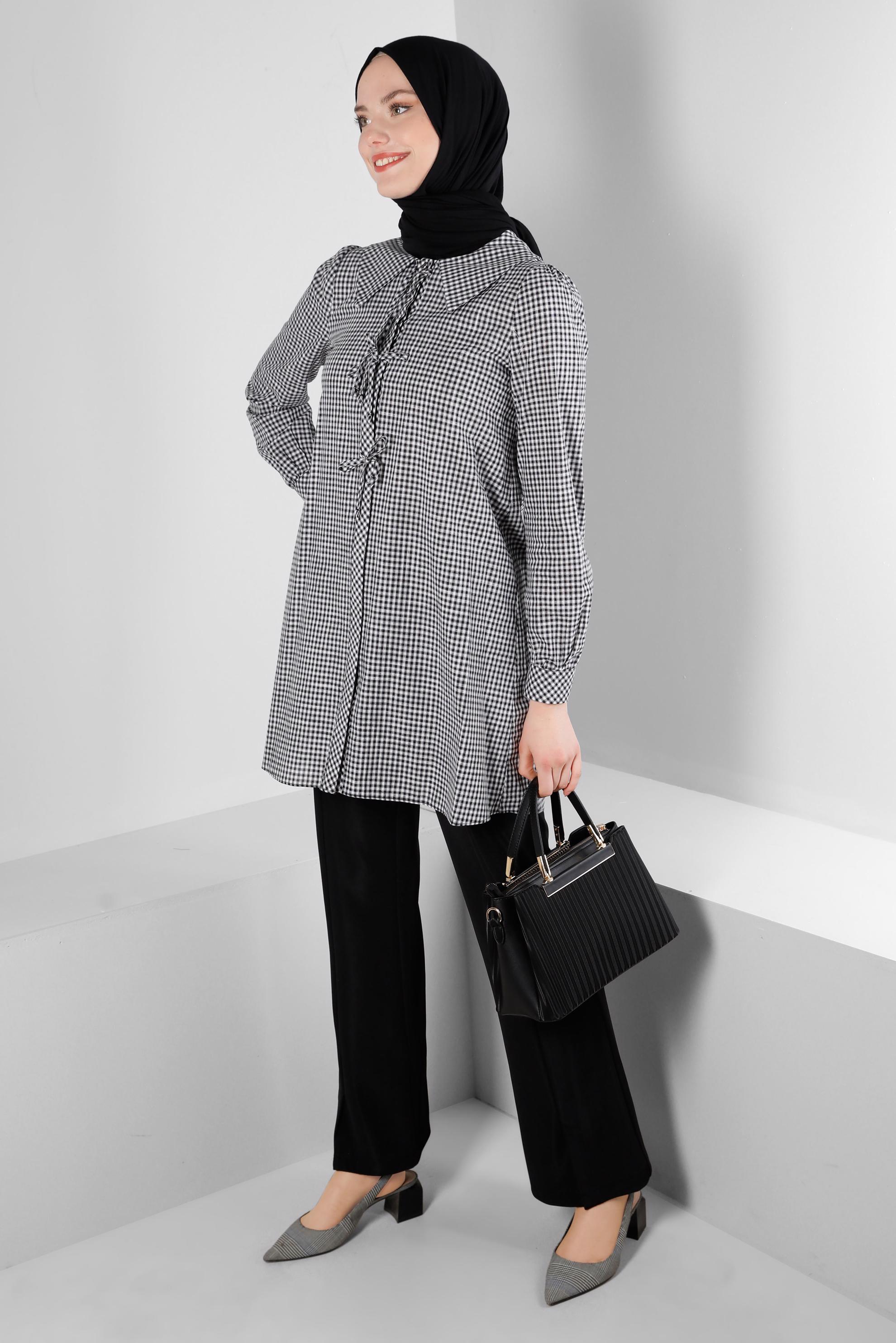 Tesettür giyim SİYAH PÖTİKARE DESENLİ BAĞCIK DETAYLI TUNİK 43647