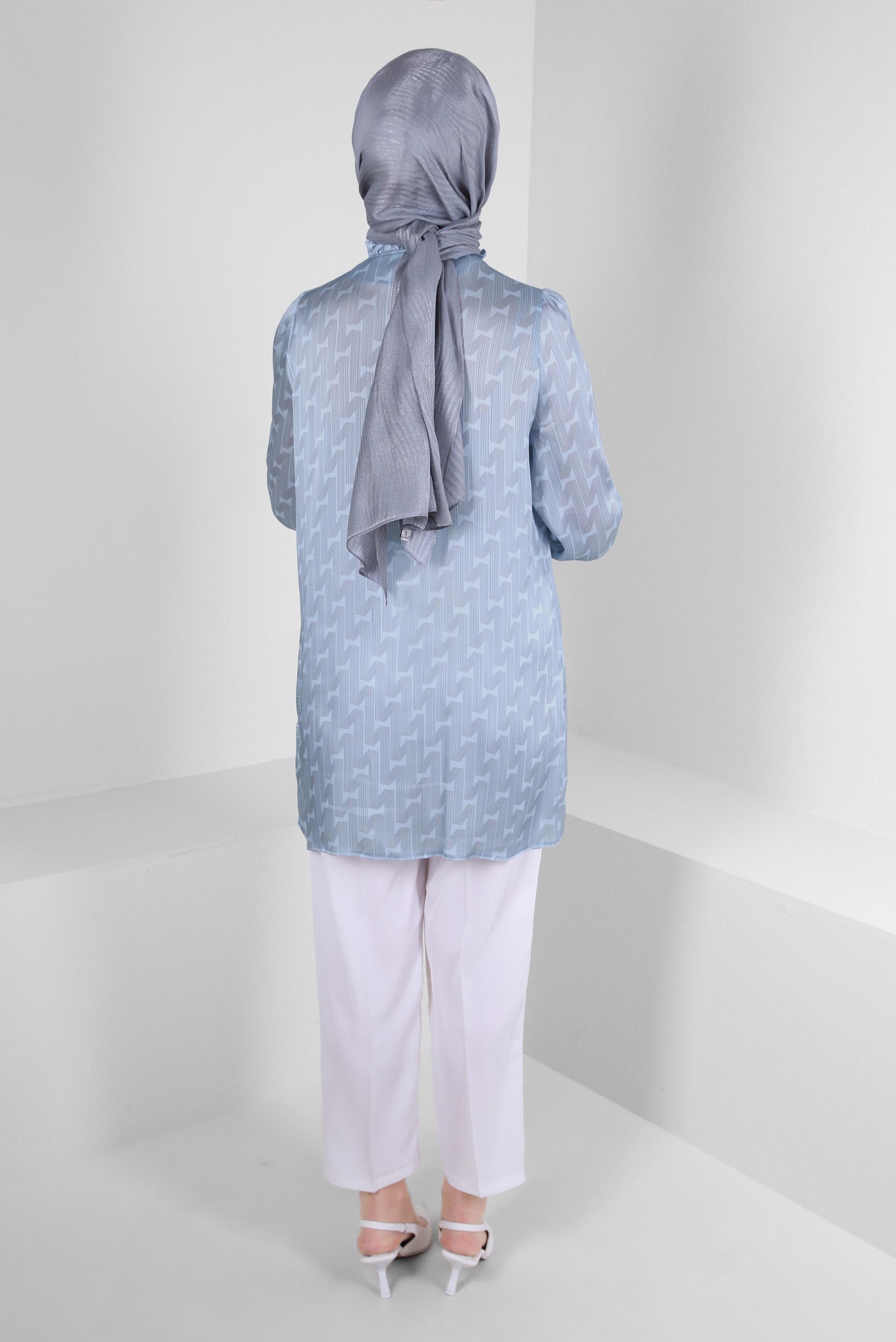 Tesettür giyim MAVİ DESENLİ YAKASI FIRFIR DETAYLI GÖMLEK TUNİK 43651