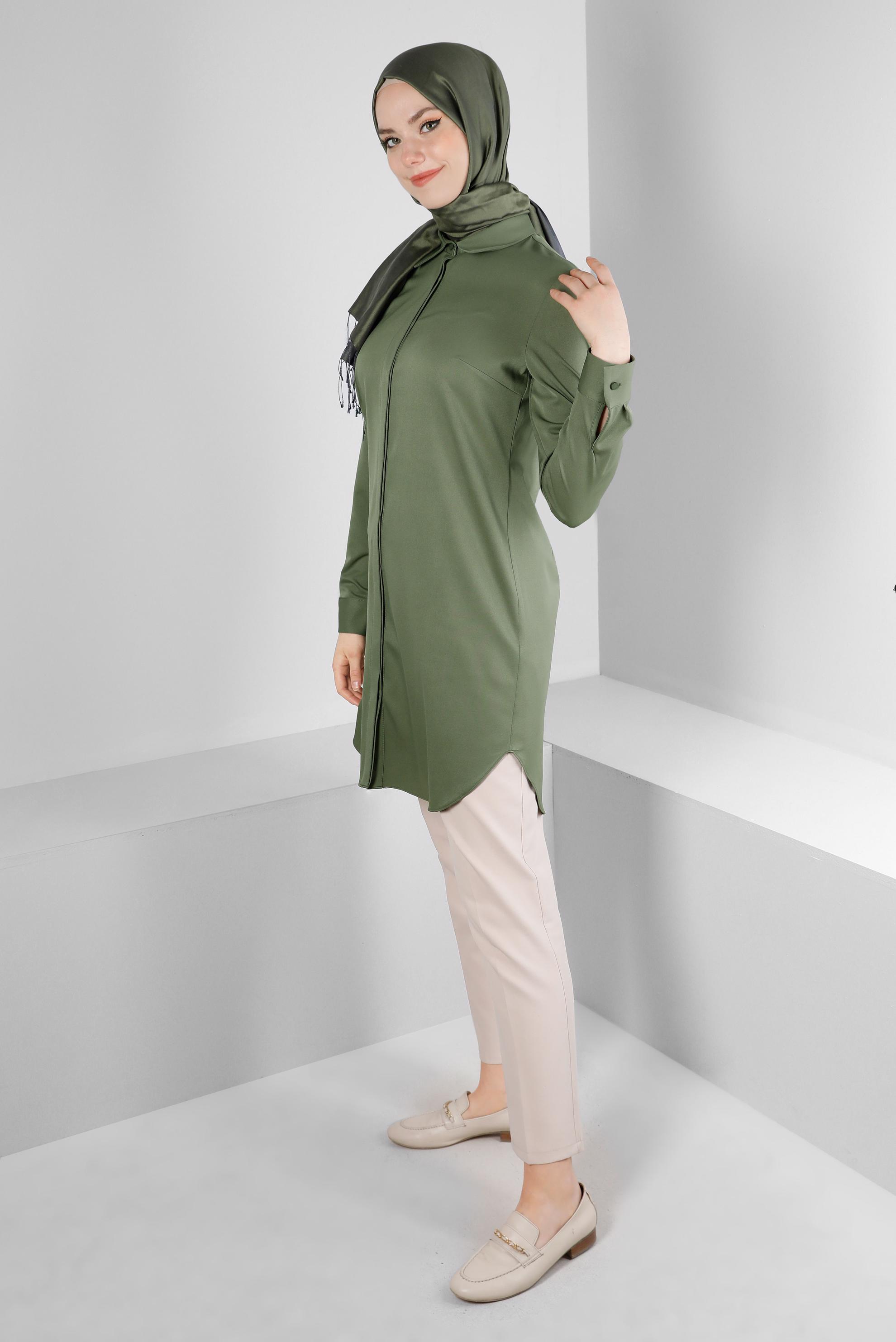 Tesettür giyim HAKİ GİZLİ DÜĞMELİ YANI YIRTMAÇLI TUNİK 43667