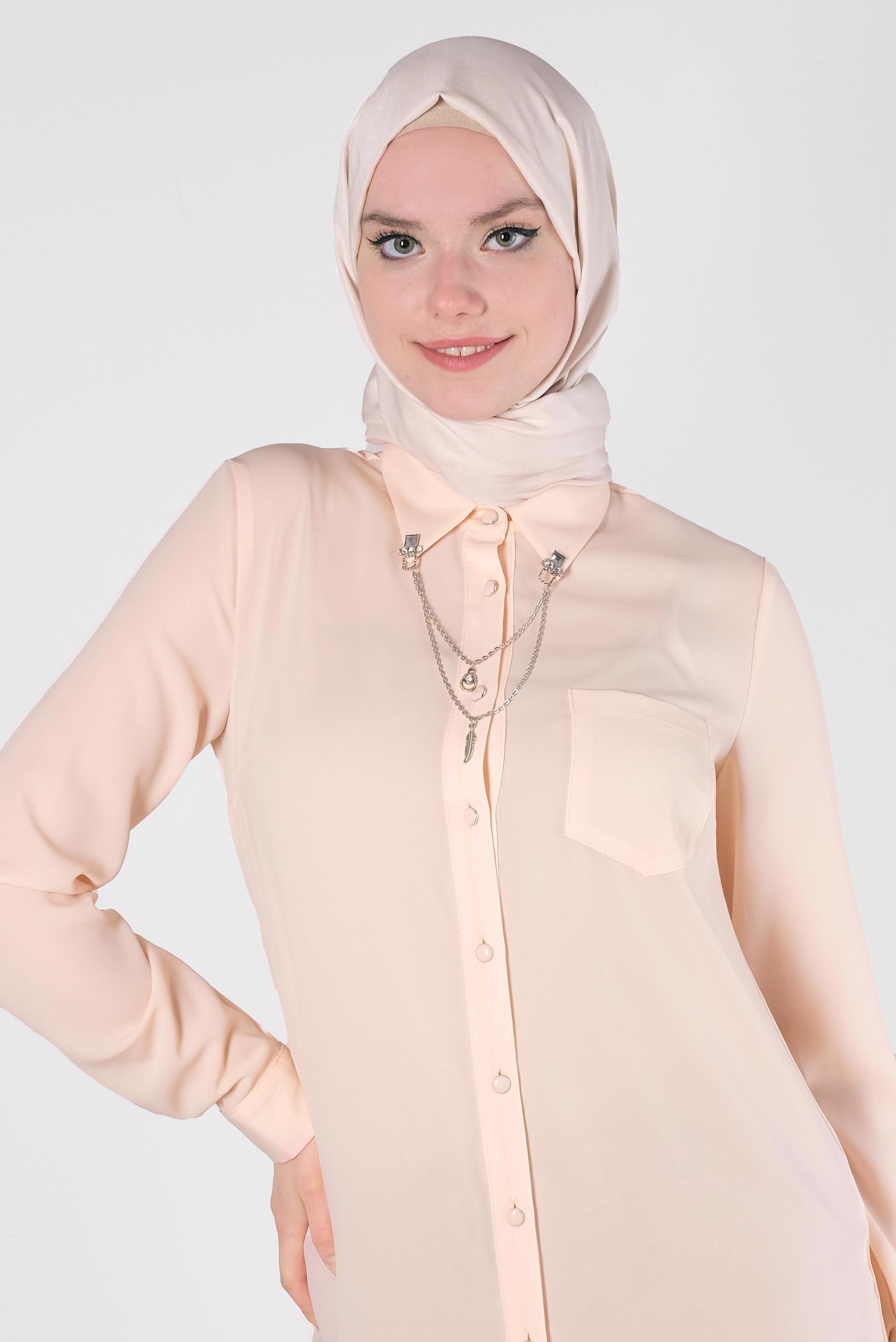 Tesettür giyim PUDRA ZİNCİR DETAYLI DÜĞMELİ TUNİK 43668