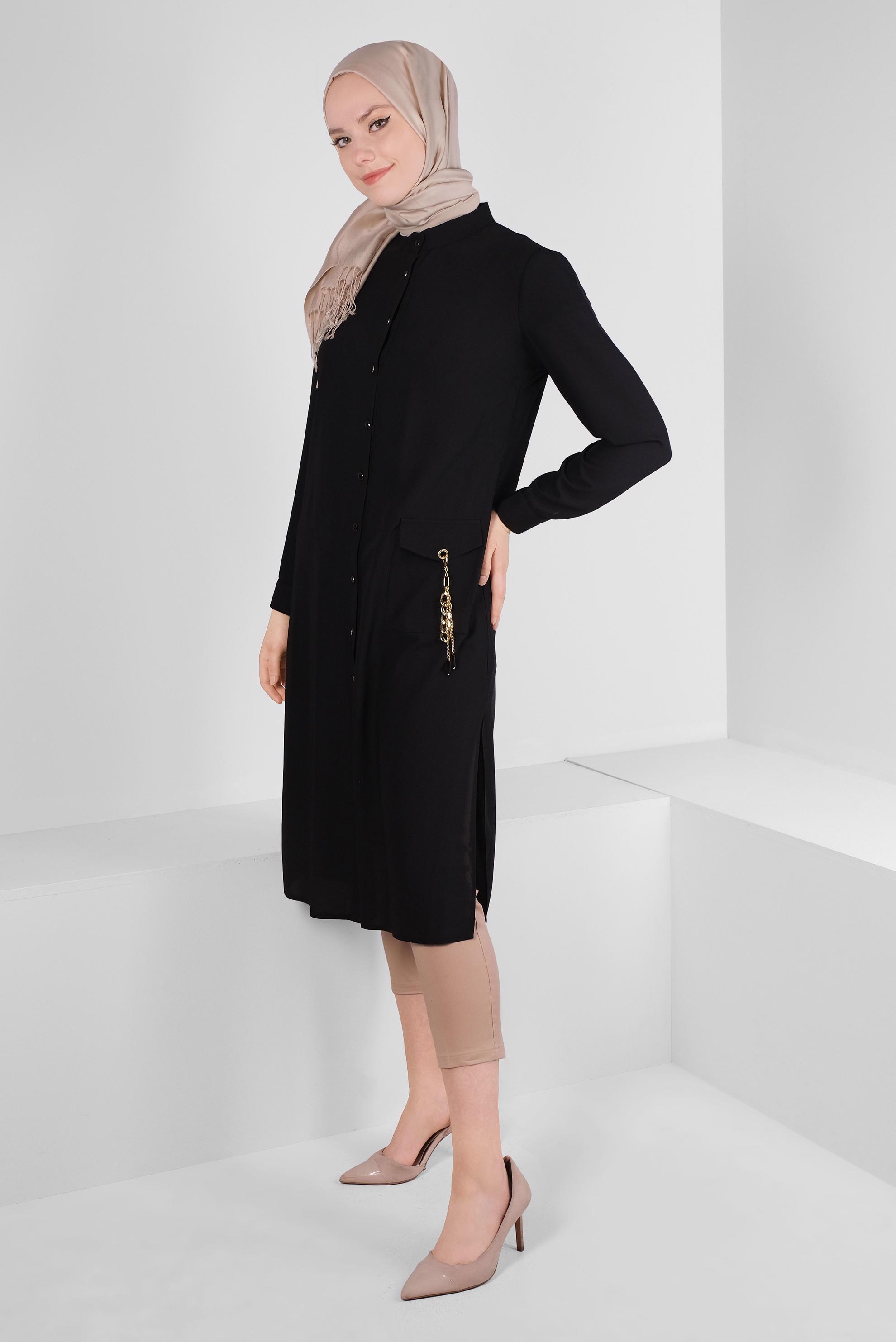 Tesettür giyim SİYAH CEBİ ZİNCİR DETAYLI DÜĞMELİ TUNİK 43669