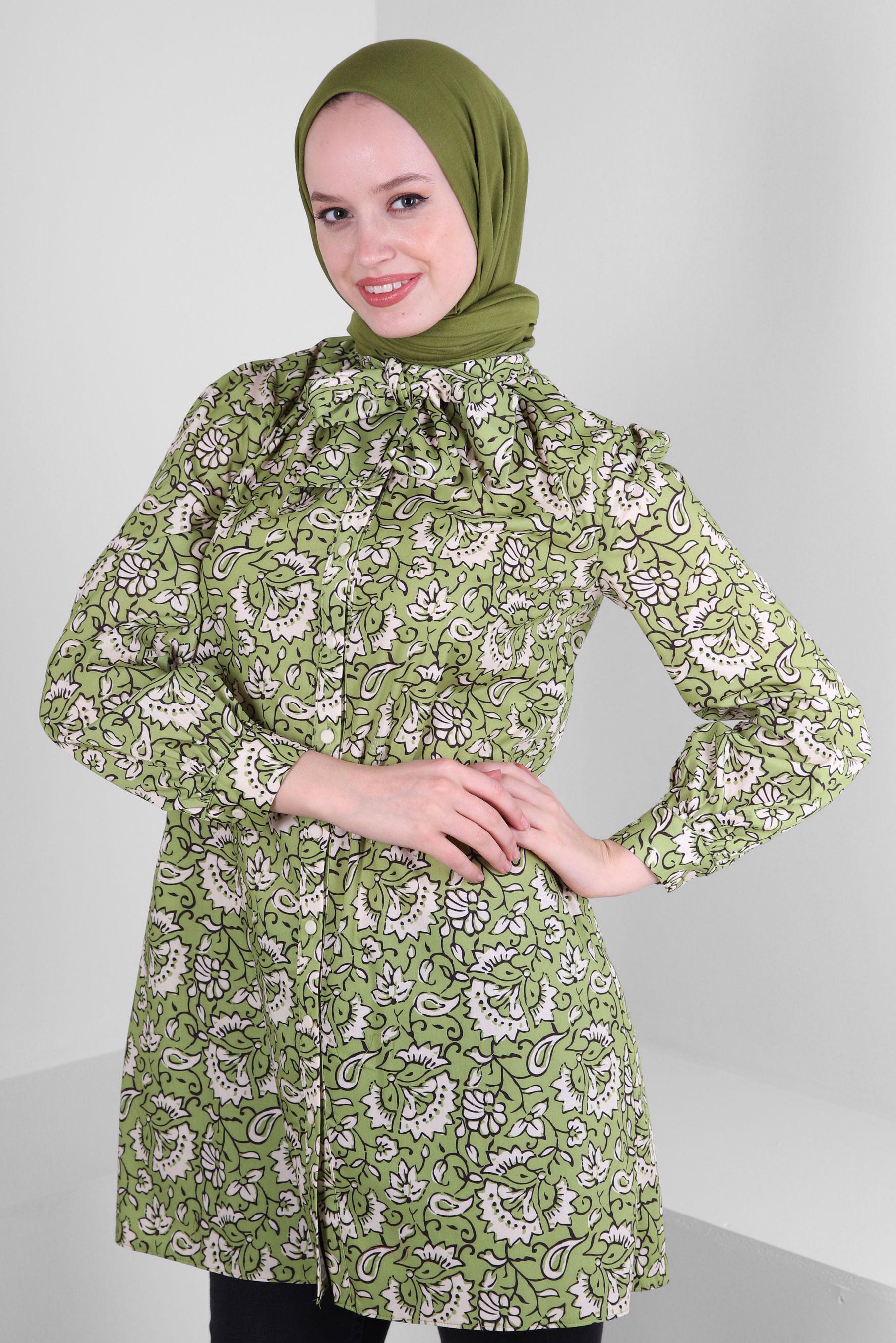 Tesettür giyim YEŞİL DESENLİ FULAR YAKA GÖMLEK TUNİK 43673
