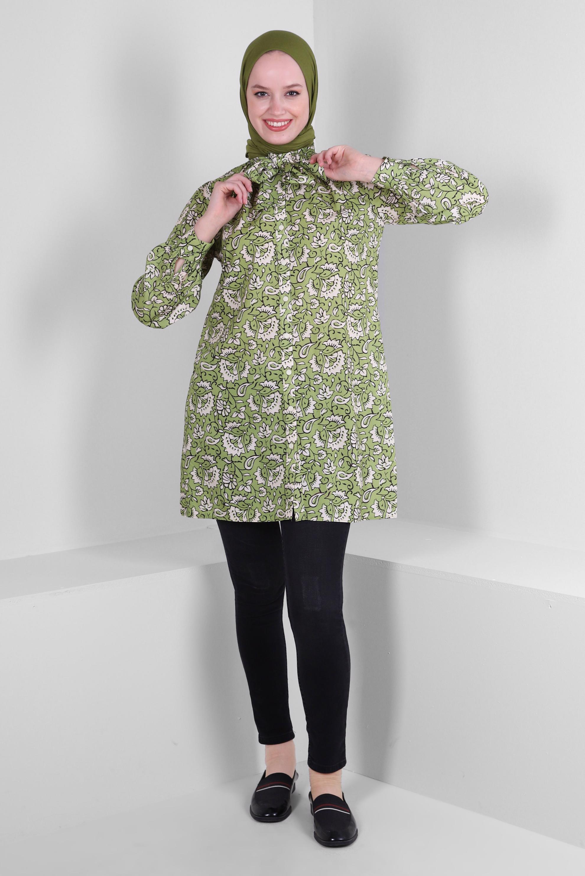 Tesettür giyim YEŞİL DESENLİ FULAR YAKA GÖMLEK TUNİK 43673