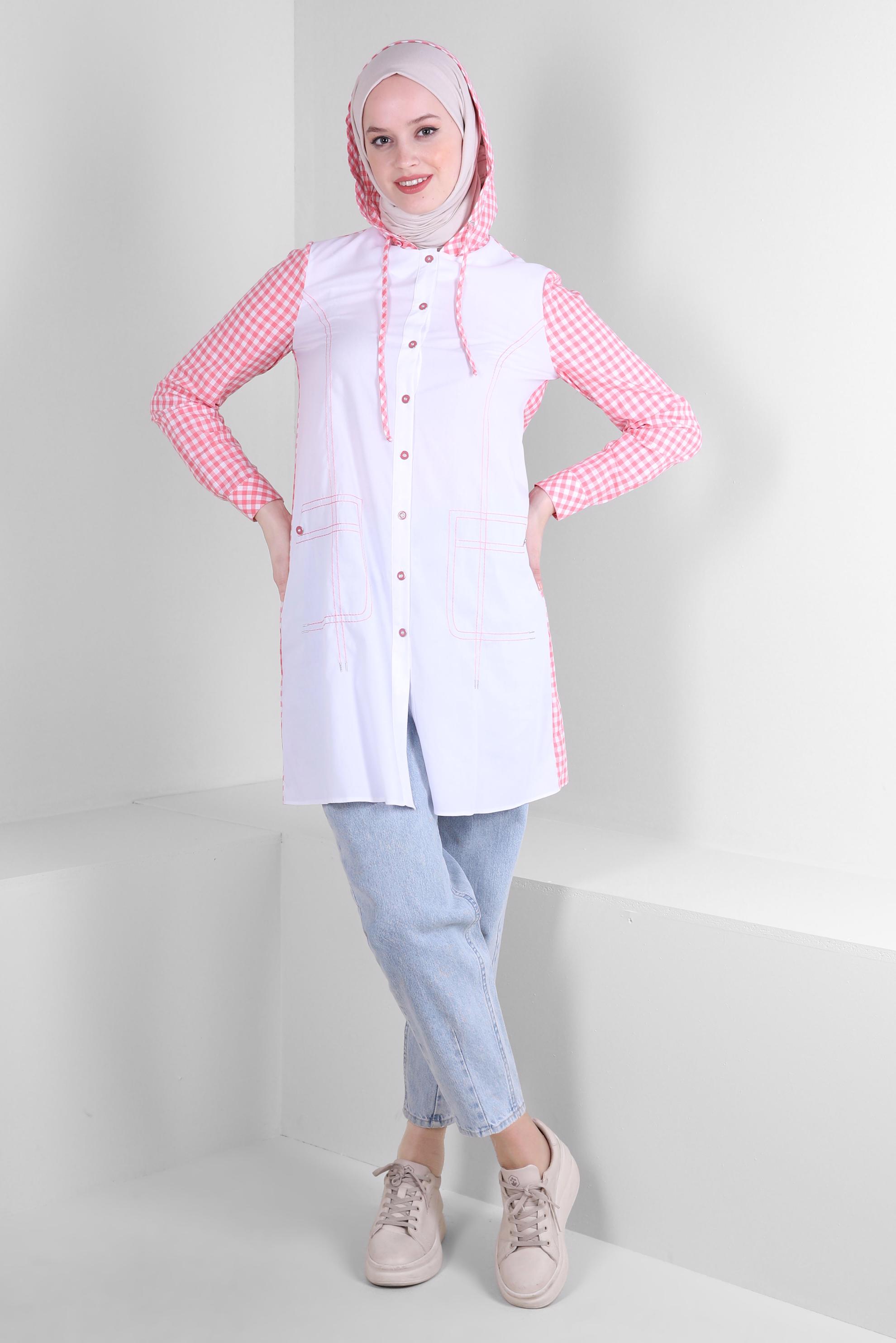 Tesettür giyim PEMBE PÖTİKARE DESENLİ KAPÜŞONLU DÜĞMELİ TUNİK 43678