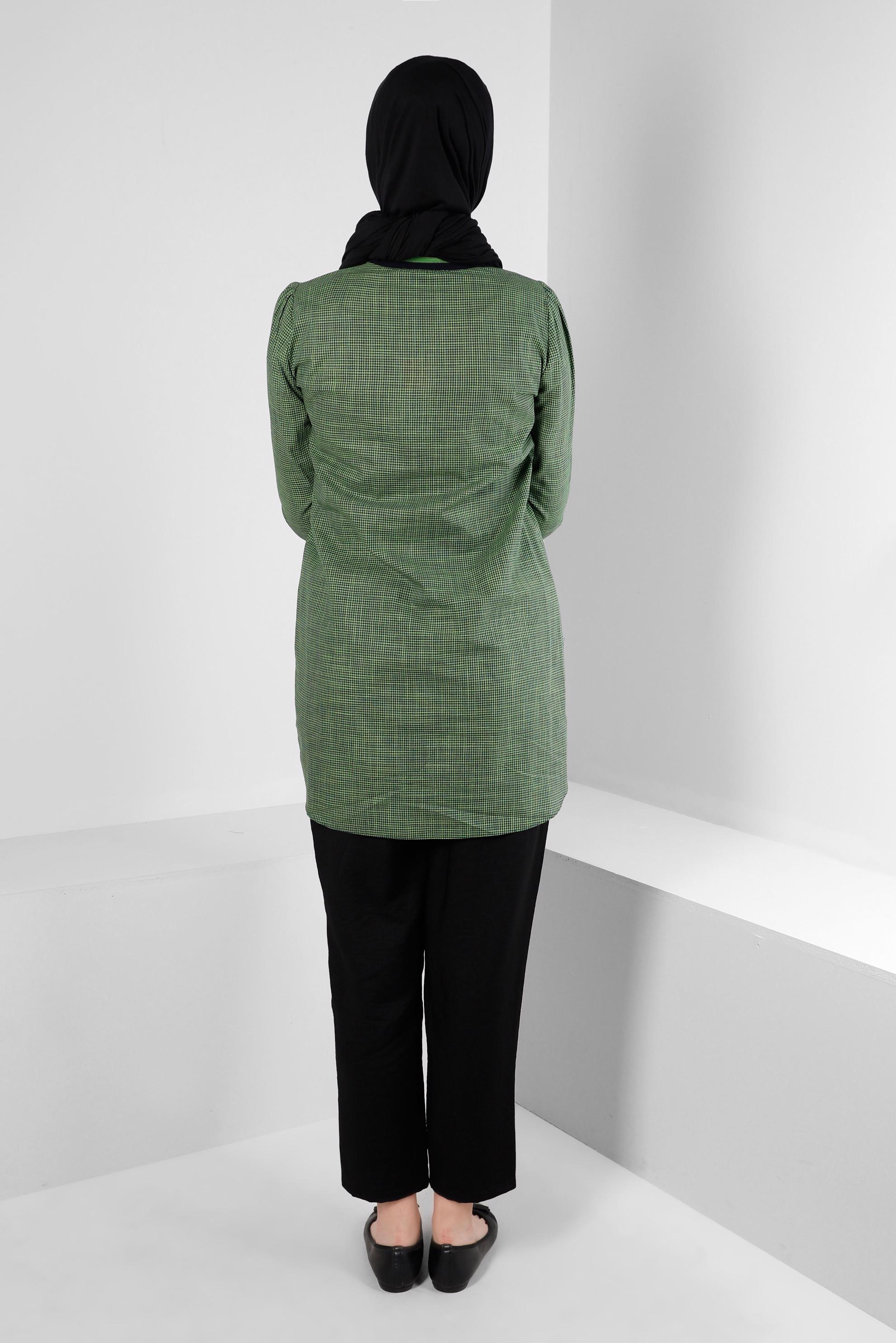 Tesettür giyim YEŞİL PÖTİKARE DESENLİ YAKASI ŞERİTLİ GÖMLEK TUNİK 43706