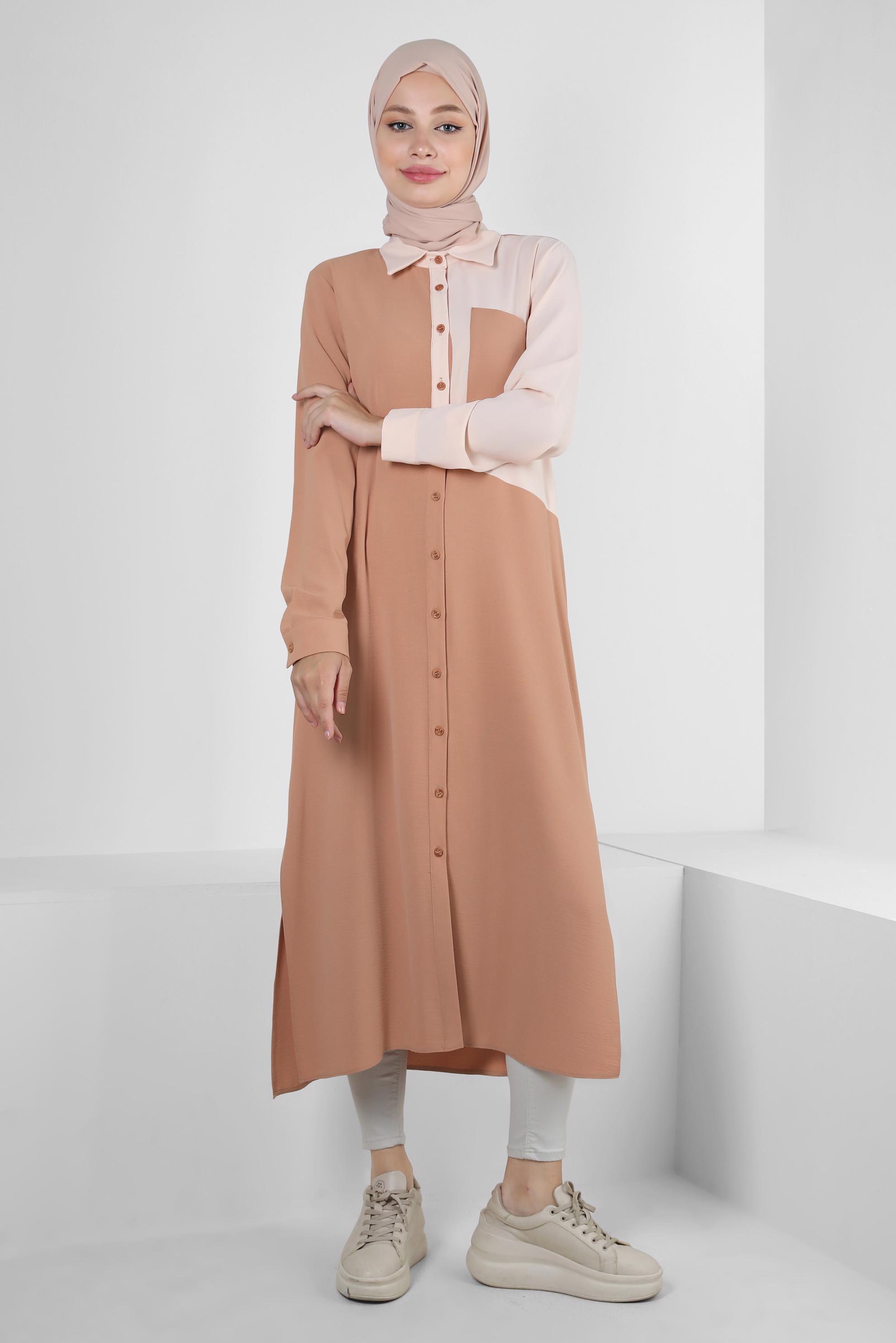 Tesettür giyim PUDRA YANI YIRTMAÇLI İKİ RENKLİ DÜĞMELİ TUNİK 43730