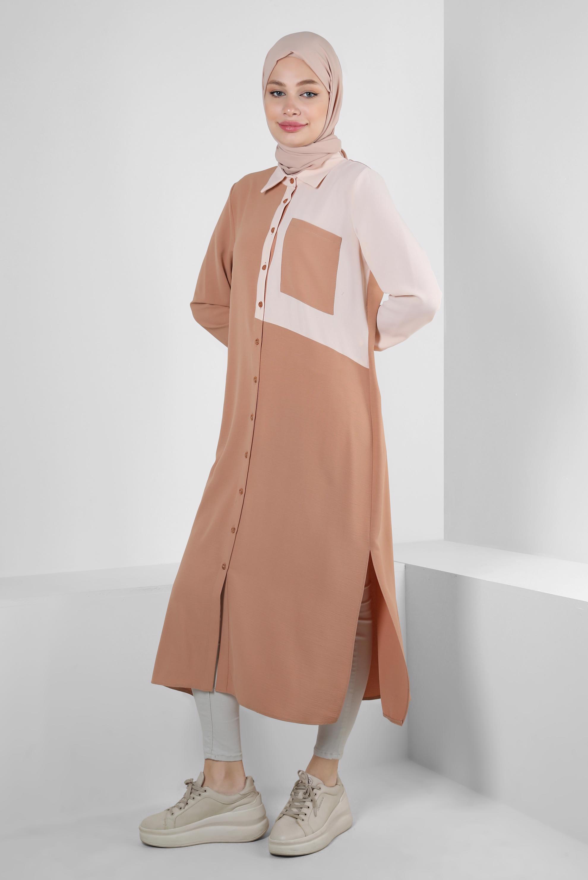 Tesettür giyim PUDRA YANI YIRTMAÇLI İKİ RENKLİ DÜĞMELİ TUNİK 43730