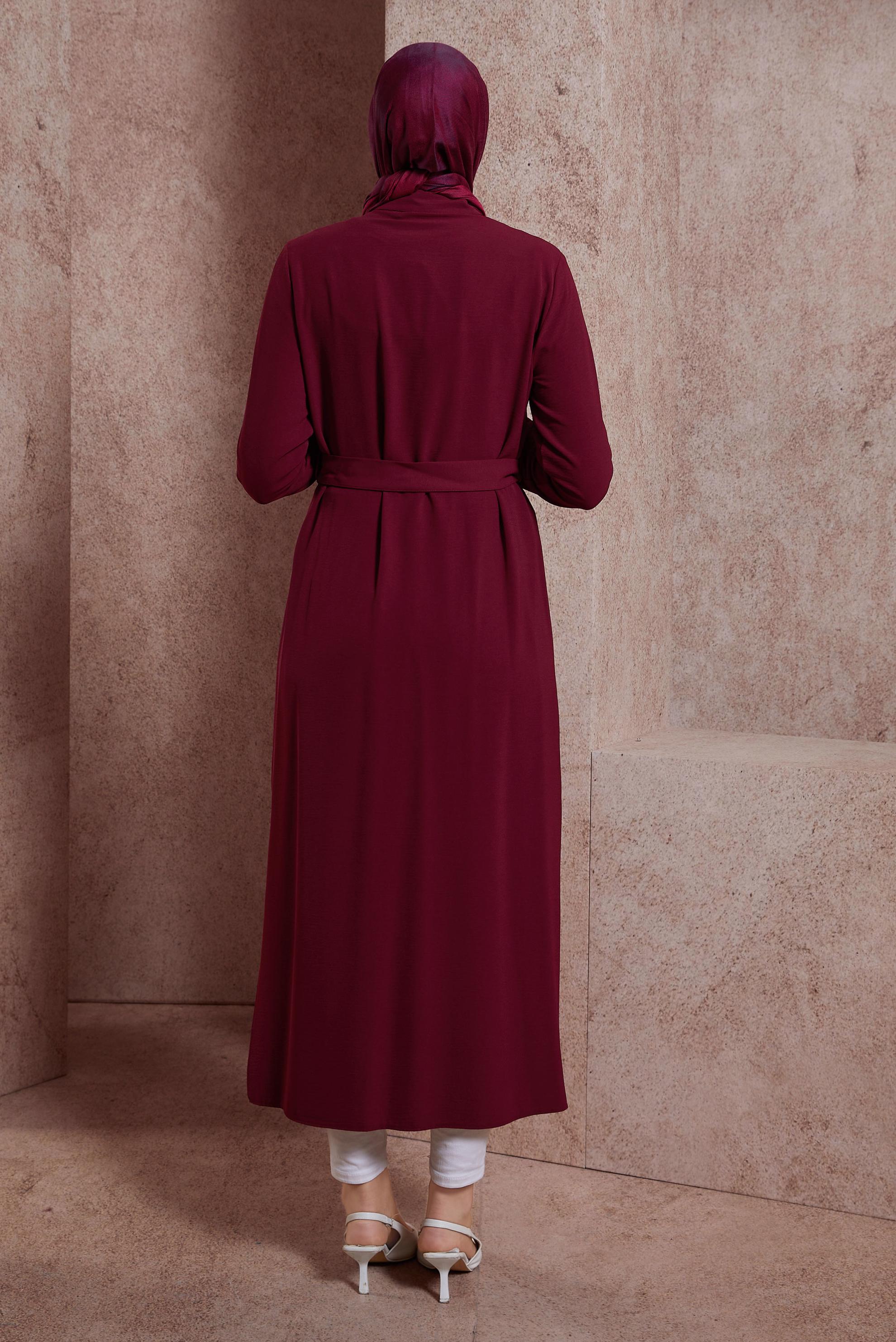 Tesettür giyim BORDO ÇİÇEK NAKIŞLI DÜĞMELİ KEMERLİ UZUN TUNİK 43732