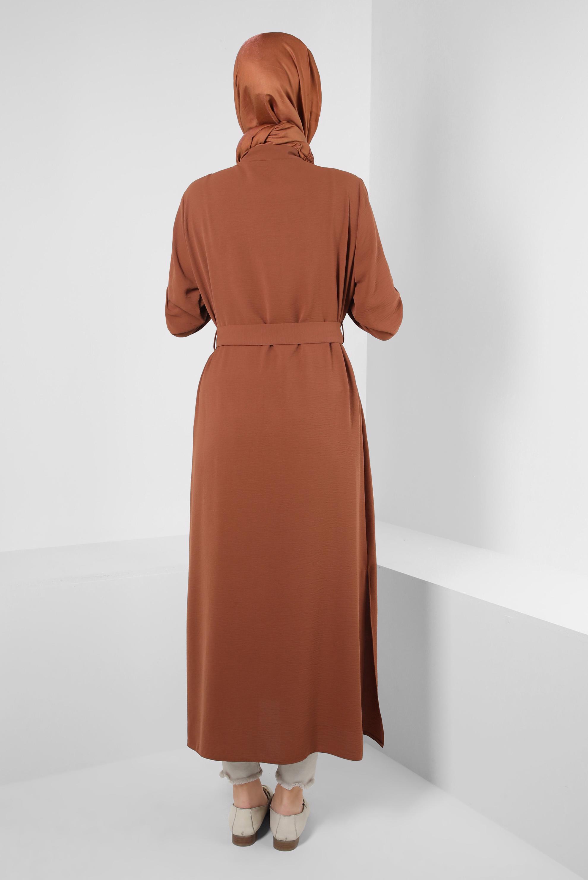 Tesettür giyim TABA ÇİÇEK NAKIŞLI DÜĞMELİ KEMERLİ UZUN TUNİK 43732