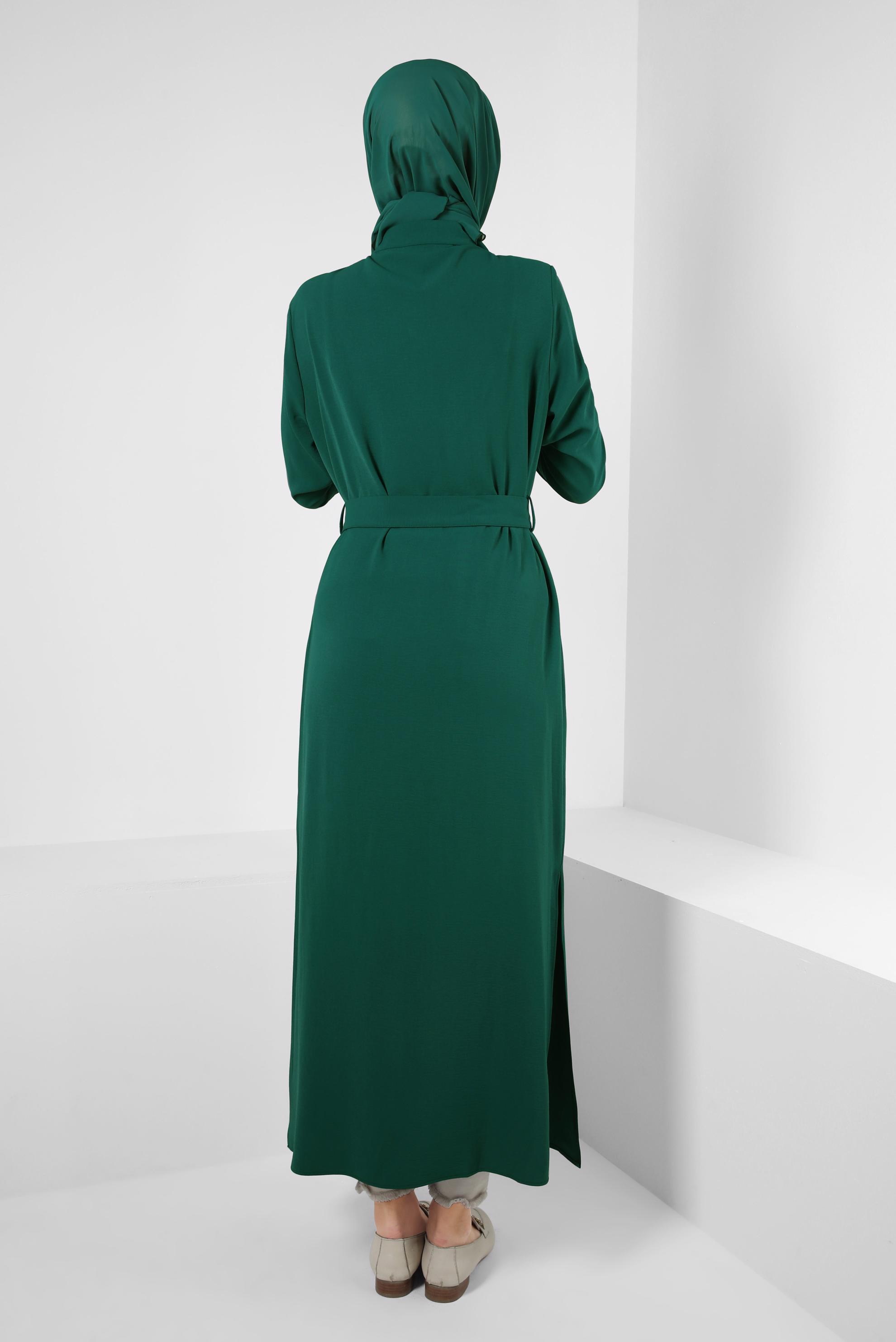 Tesettür giyim YEŞİL ÇİÇEK NAKIŞLI DÜĞMELİ KEMERLİ UZUN TUNİK 43732