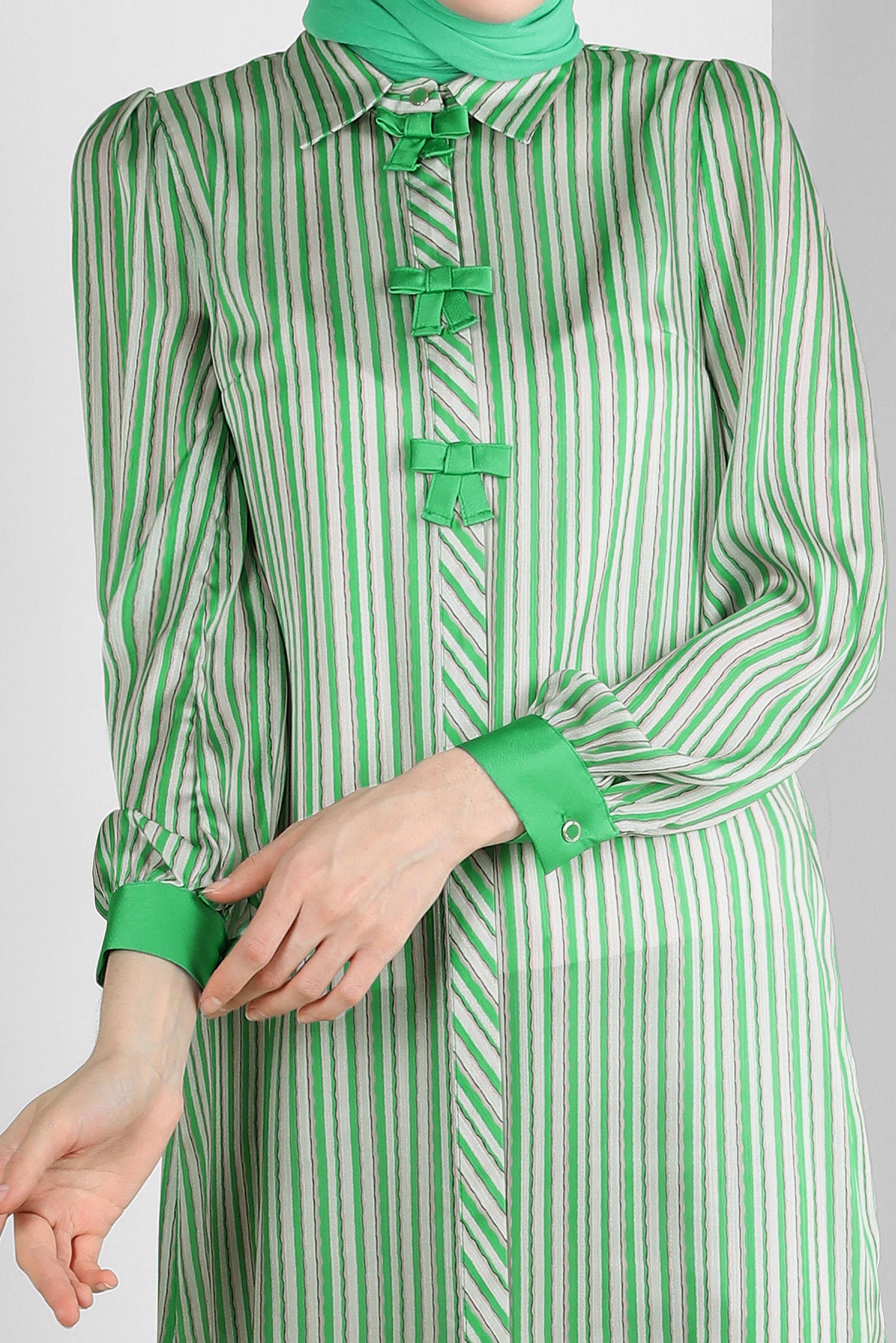 Tesettür giyim YEŞİL ÇİZGİLİ KURDELE DETAYLI TUNİK 43737