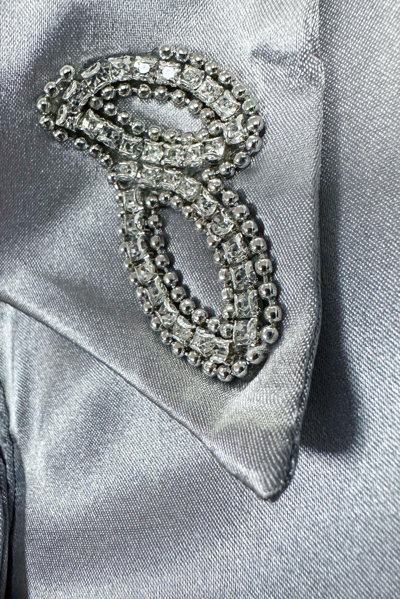 Vêtements hijab GRIS TUNIQUE EN SATIN BRODÉ DE GEMMES 43739