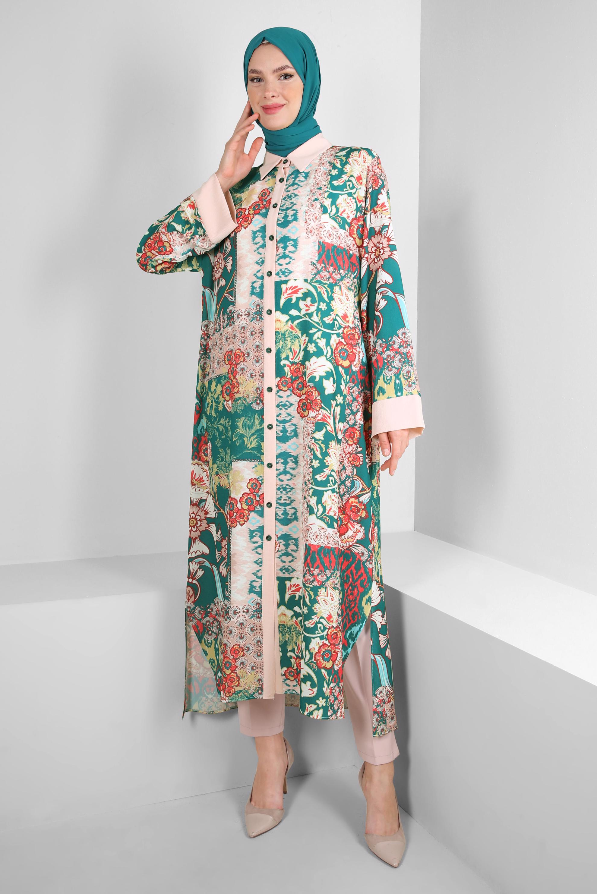 Tesettür giyim YEŞİL ETNİK DESENLİ DÜĞMELİ TUNİK 43741