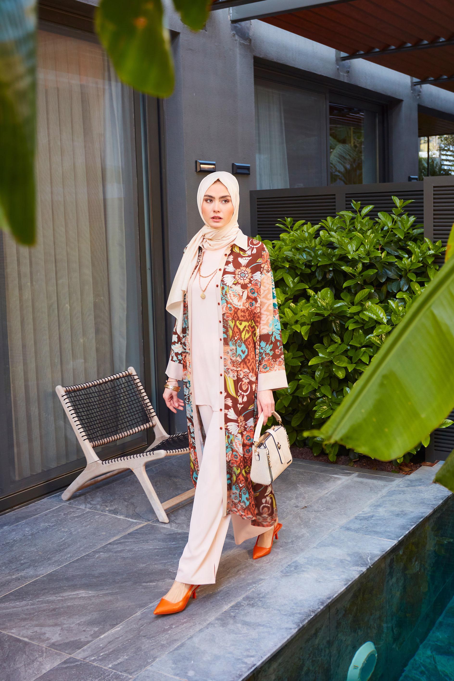 Tesettür giyim KAHVE ETNİK DESENLİ DÜĞMELİ TUNİK 43741