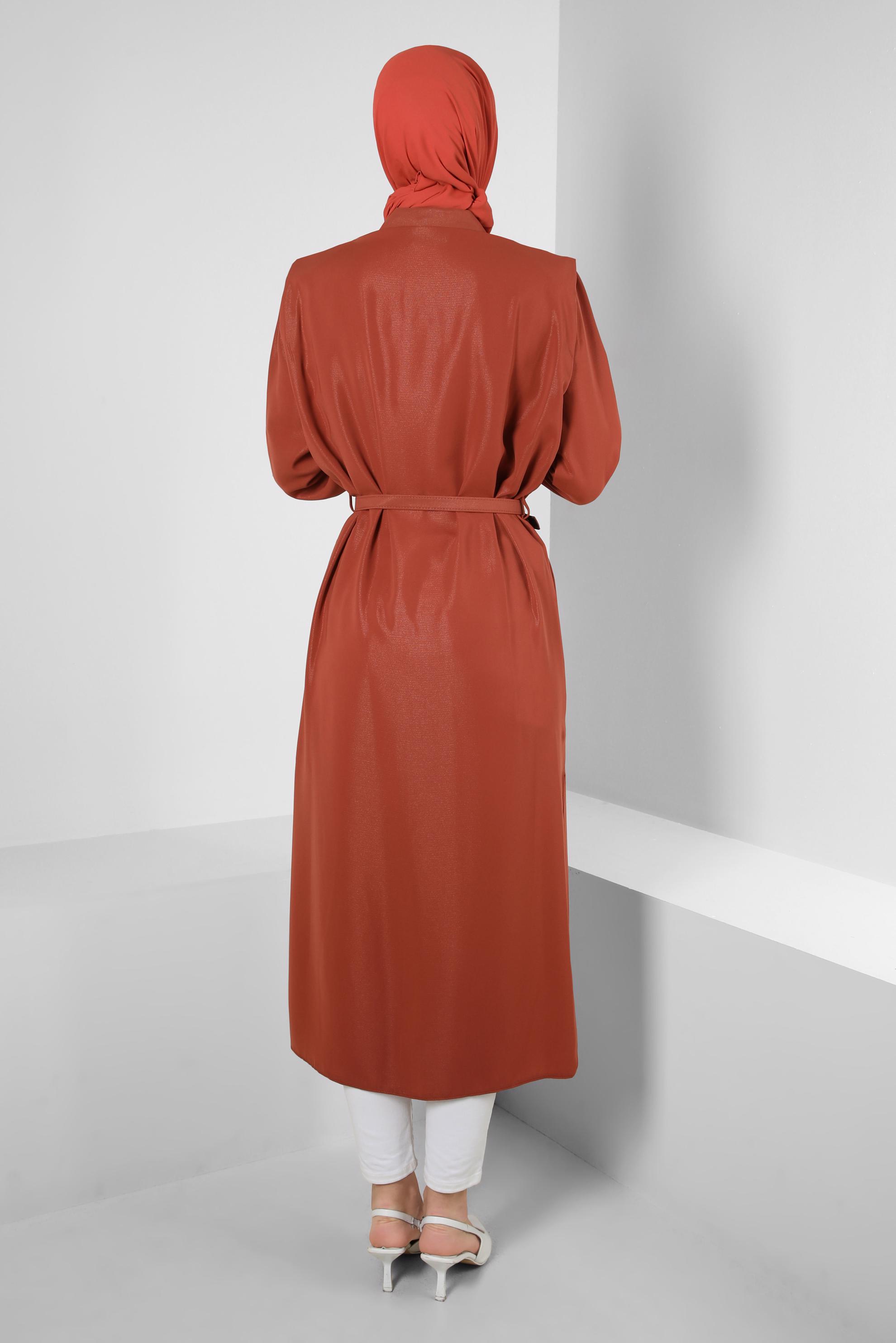 Tesettür giyim TURUNCU OMUZLARI TAŞ DETAYLI KEMERLİ TUNİK 43774