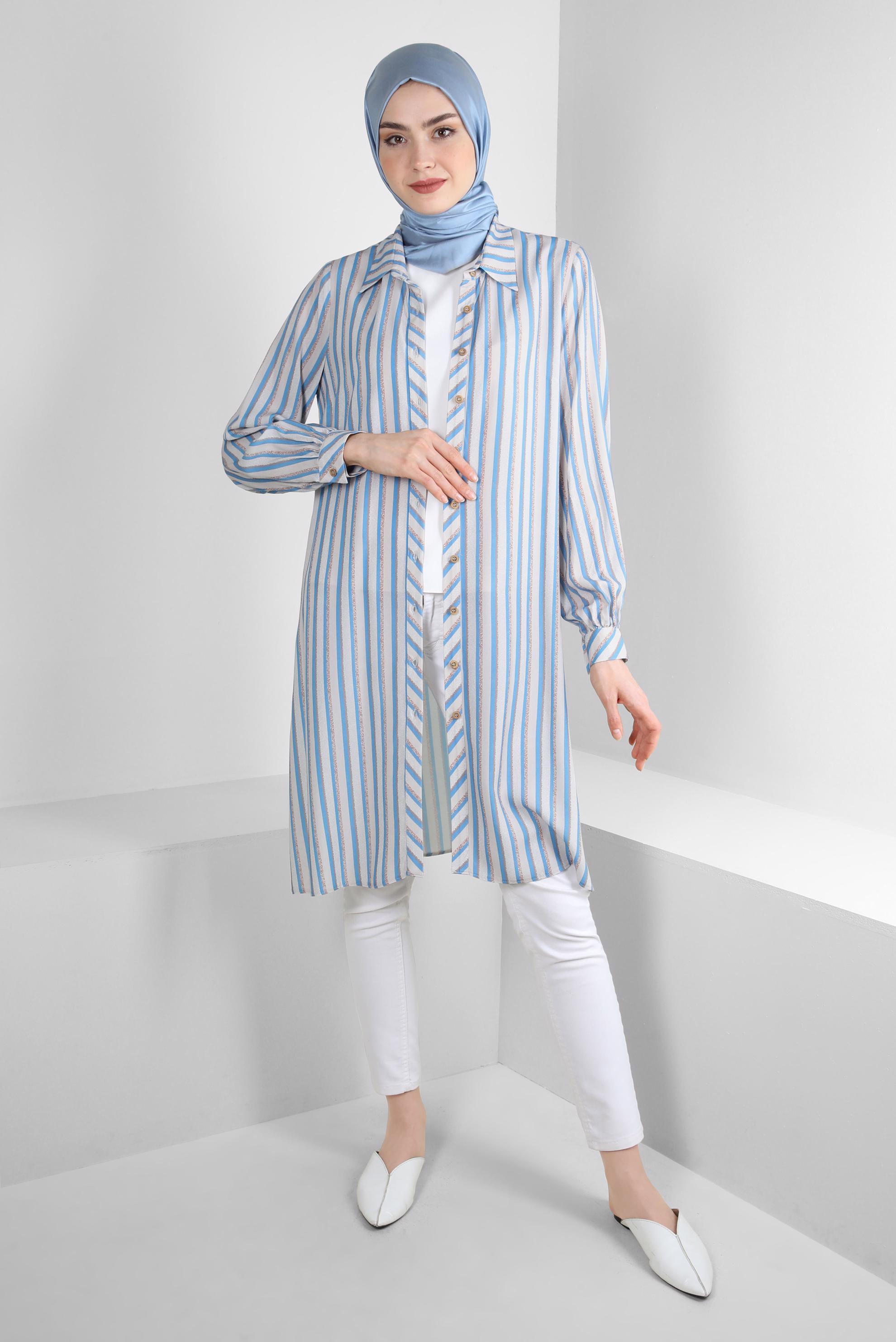 Tesettür giyim MAVİ ÇİZGİLİ YANI YIRTMAÇLI DÜĞMELİ TUNİK 43788