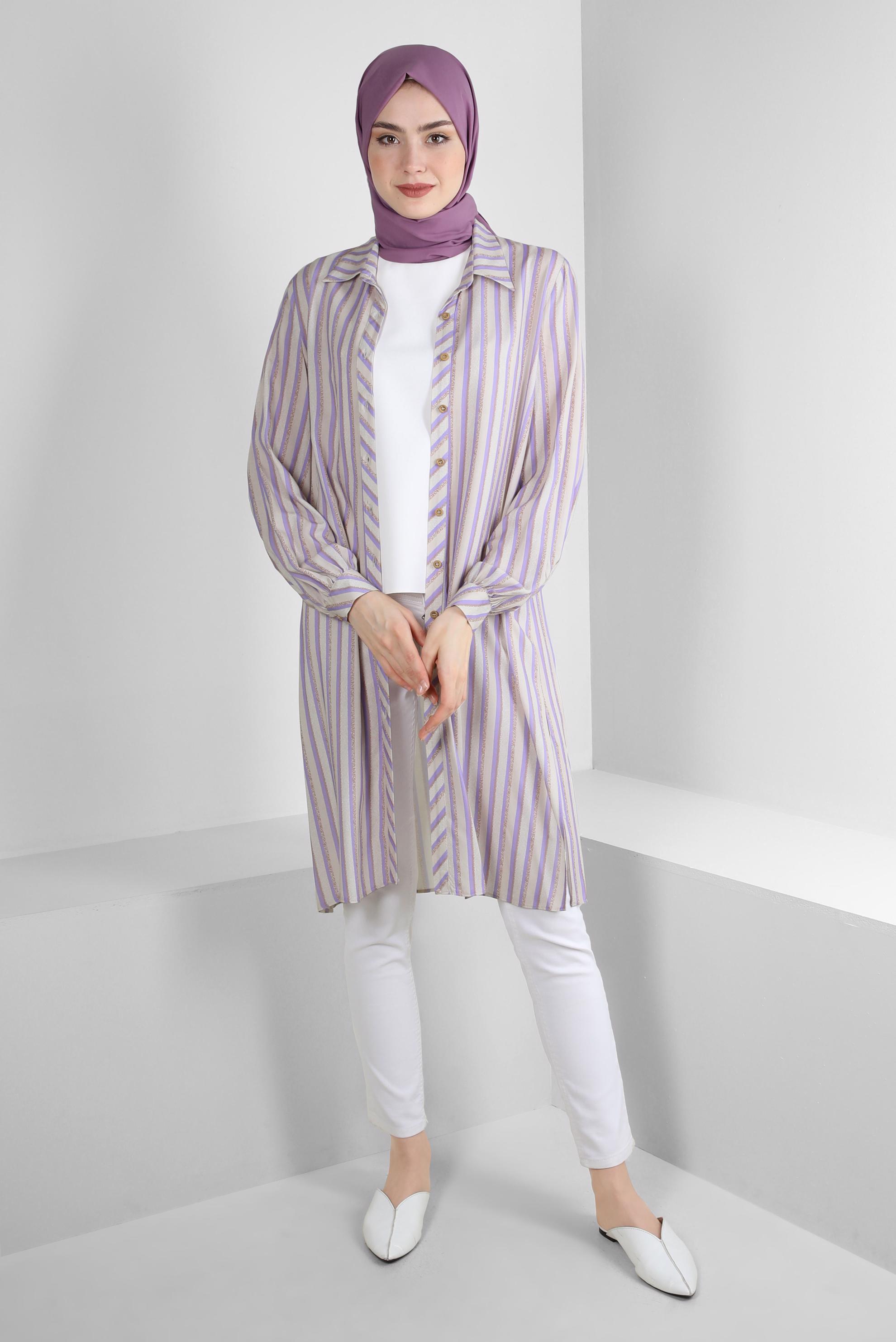 Tesettür giyim MOR ÇİZGİLİ YANI YIRTMAÇLI DÜĞMELİ TUNİK 43788