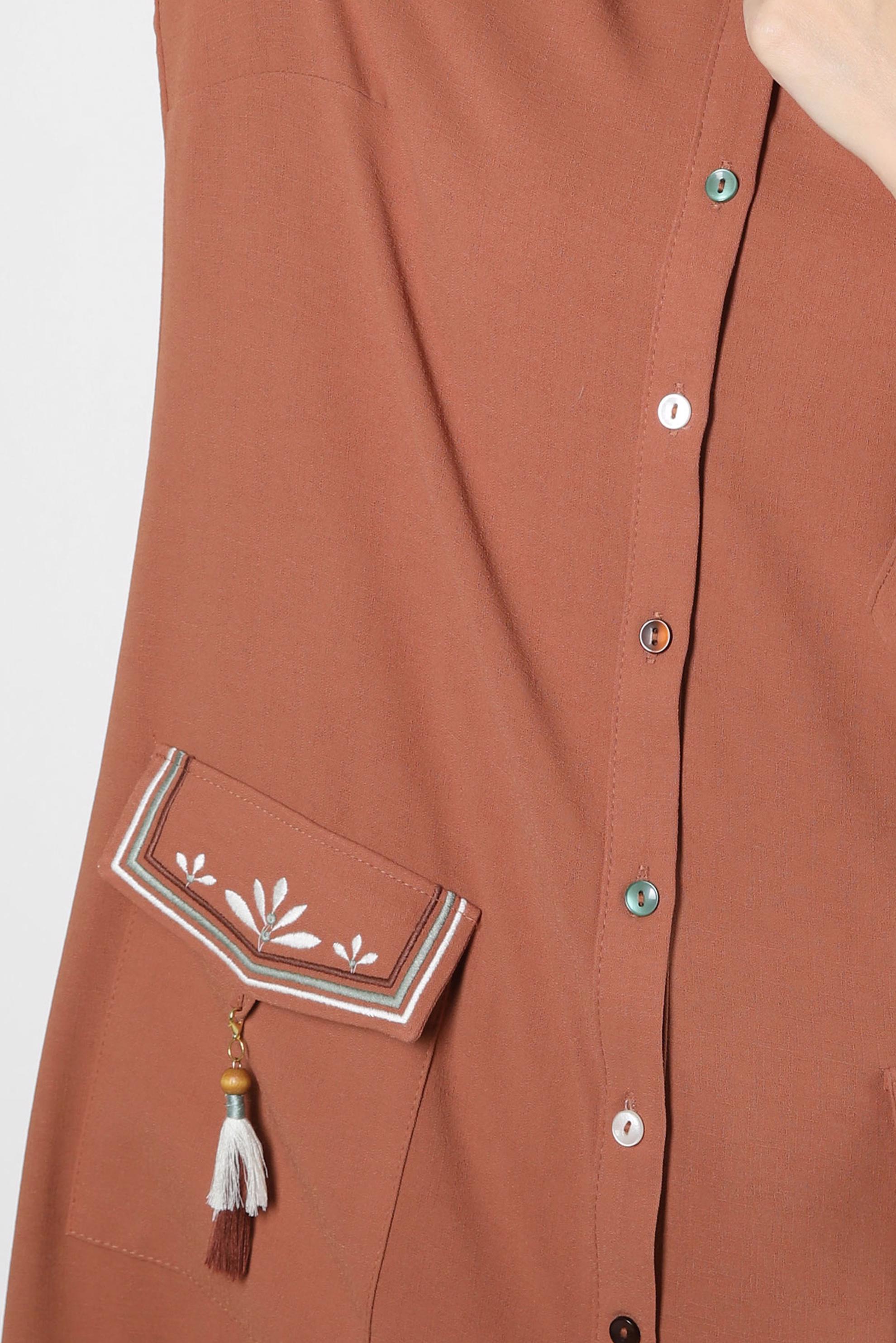 Tesettür giyim TURUNCU KAPÜŞONLU PÜSKÜL DETAYLI DÜĞMELİ TUNİK 43791