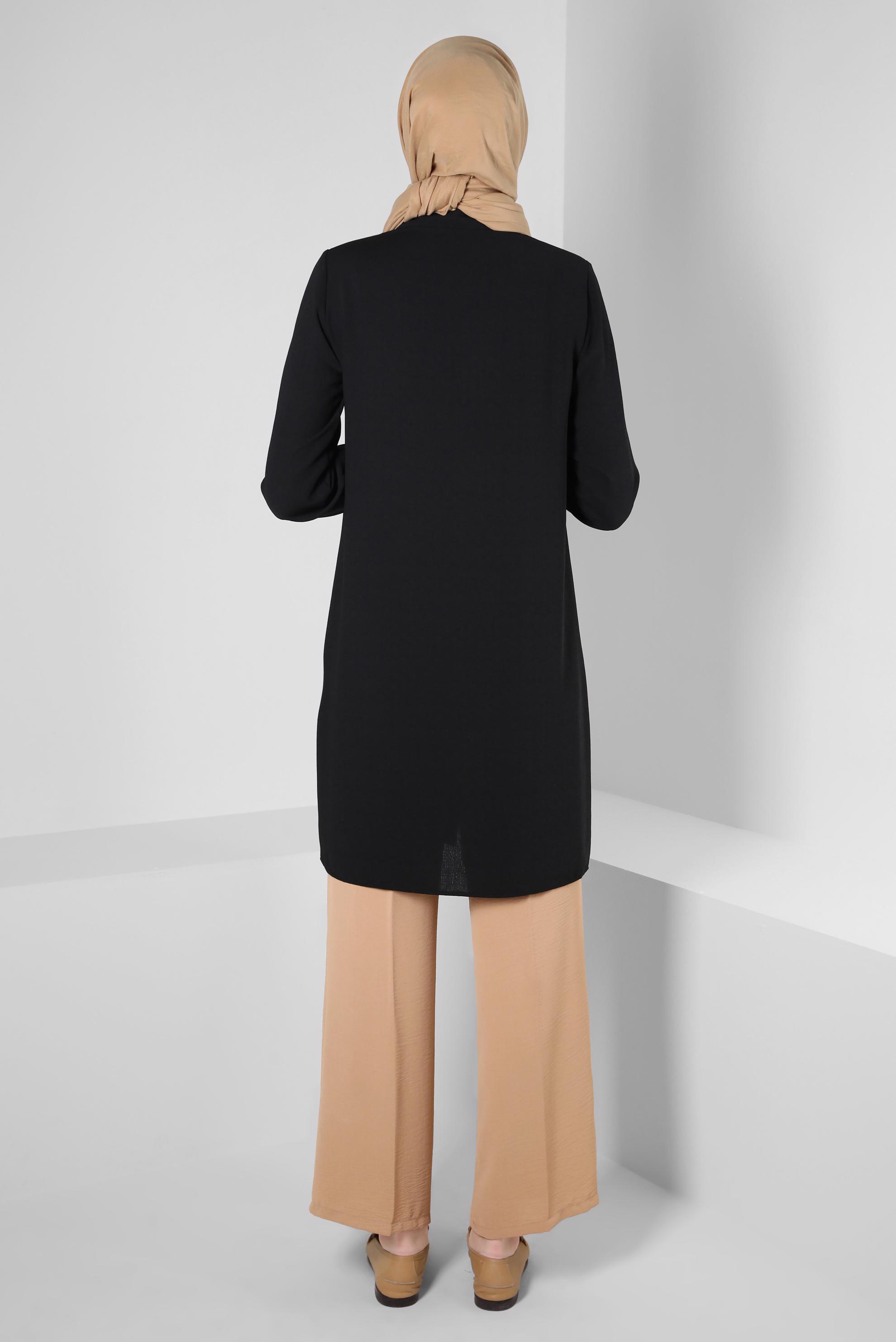 Tesettür giyim SİYAH NAKIŞ DETAYLI DÜĞMELİ TUNİK 43792