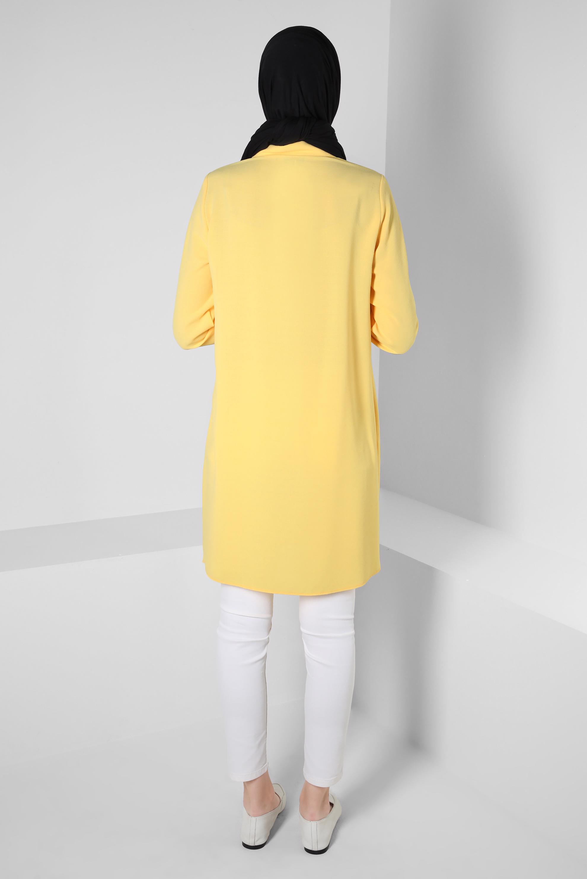 Tesettür giyim SARI NAKIŞ DETAYLI DÜĞMELİ TUNİK 43792