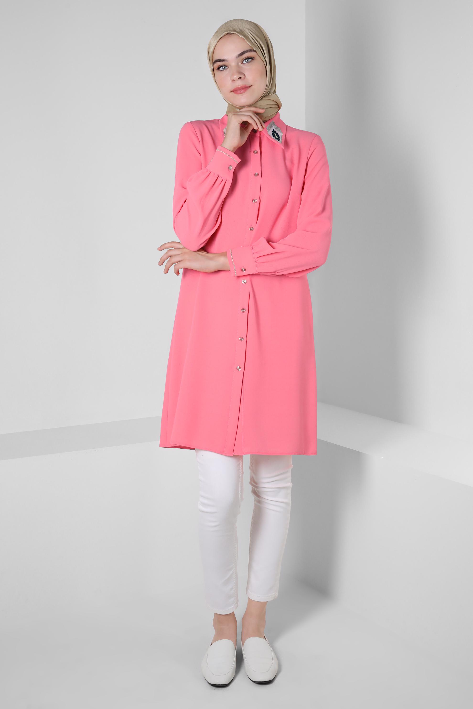 Tesettür giyim MERCAN NAKIŞ DETAYLI DÜĞMELİ TUNİK 43792