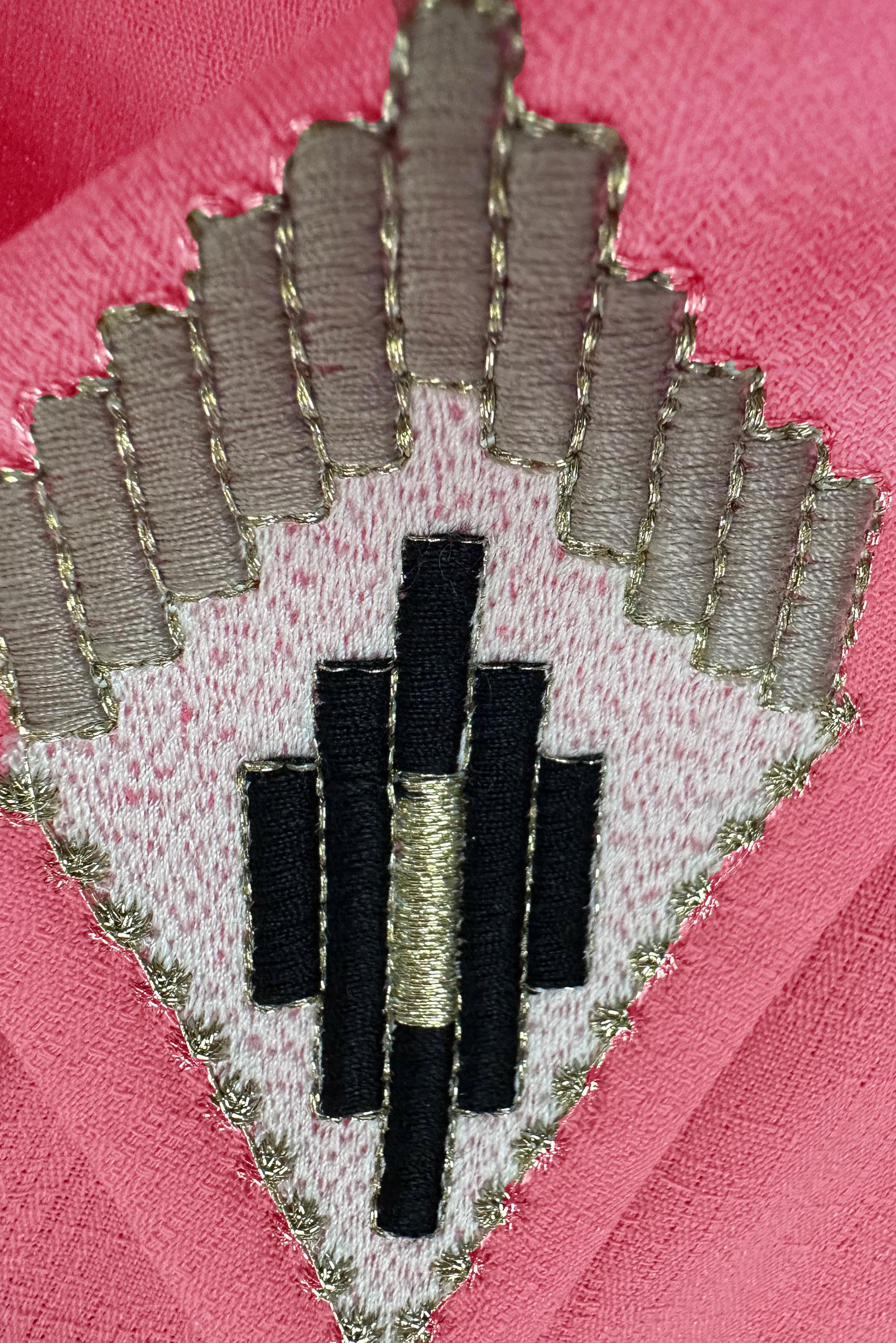 Tesettür giyim MERCAN NAKIŞ DETAYLI DÜĞMELİ TUNİK 43792