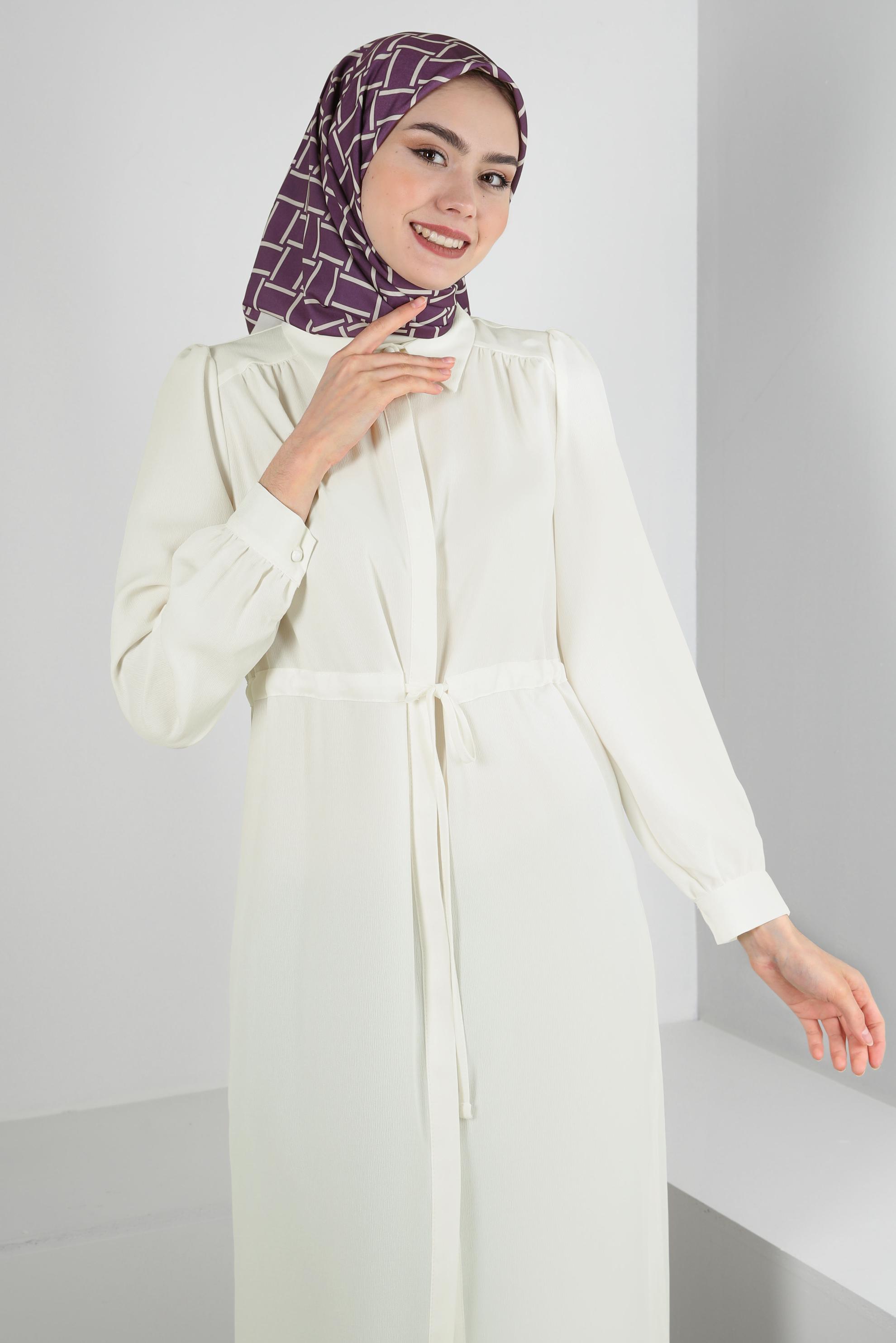 Tesettür giyim BEYAZ BELİ BÜZGÜLÜ GÖMLEK YAKA UZUN TUNİK 43794