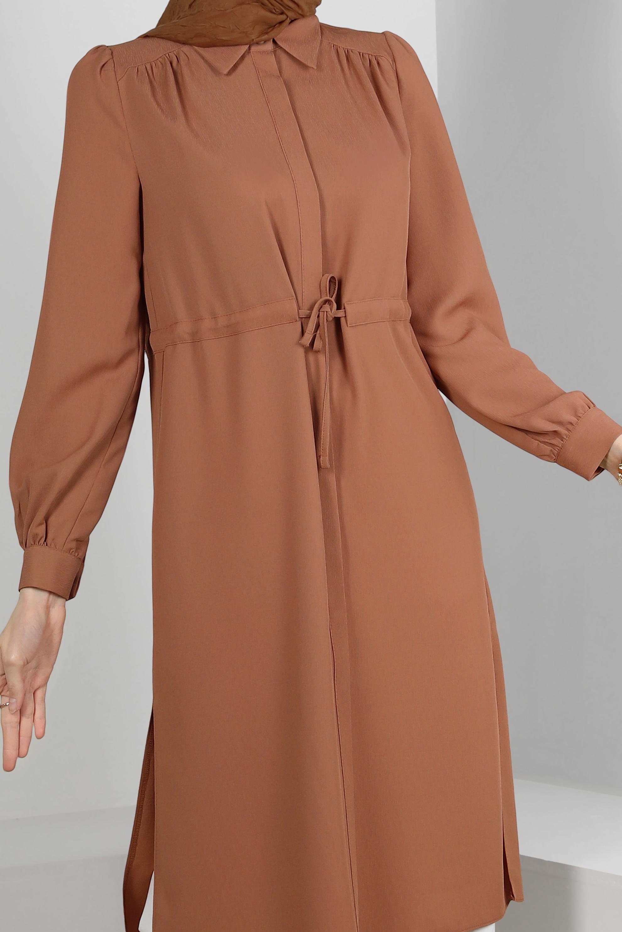 Tesettür giyim KAHVE BELİ BÜZGÜLÜ GÖMLEK YAKA UZUN TUNİK 43794