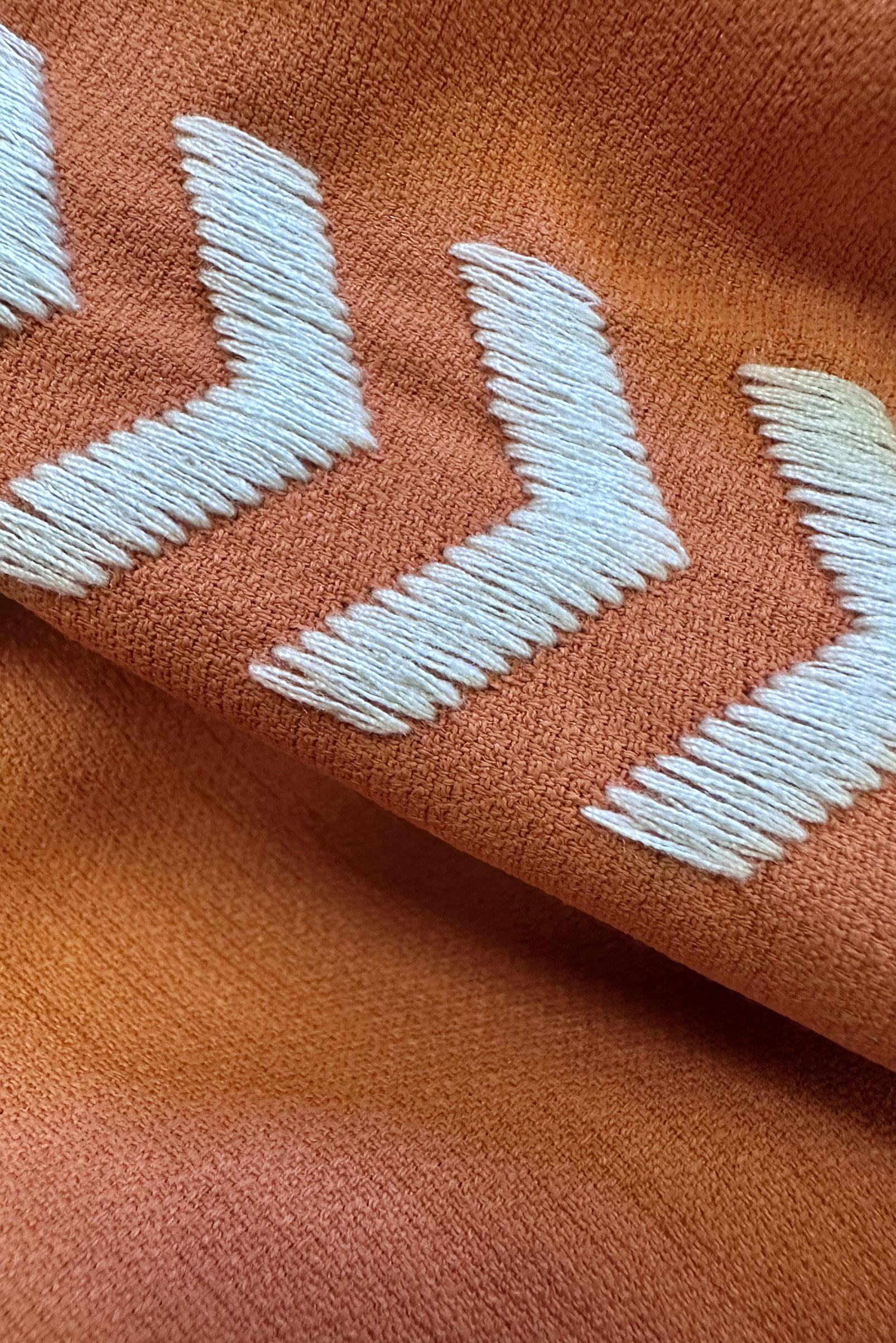 Tesettür giyim KAHVE KOLU DESENLİ FERMUARLI KUŞAKLI TUNİK 43795