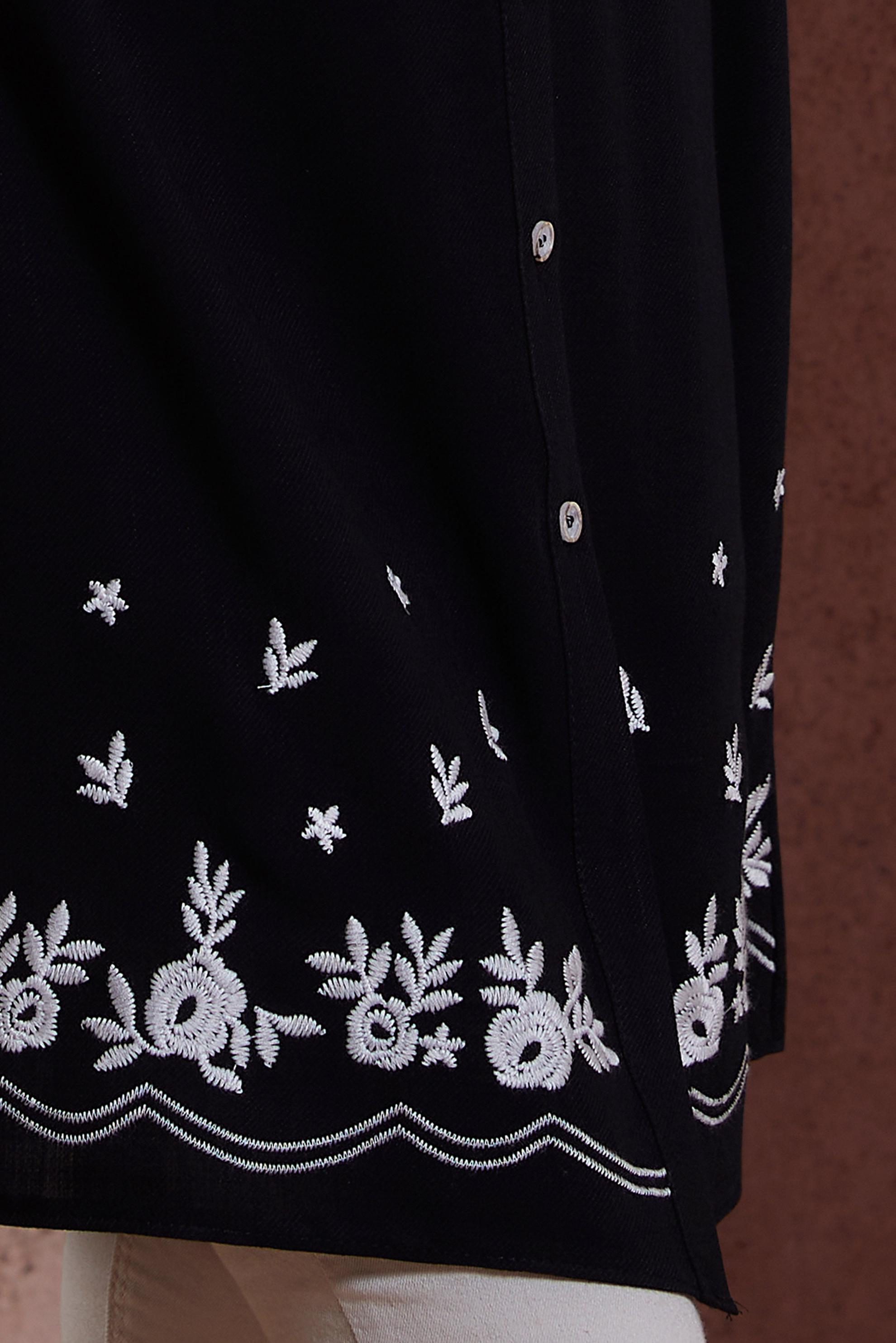 Tesettür giyim SİYAH NAKIŞ DETAYLI DÜĞMELİ TUNİK 43807