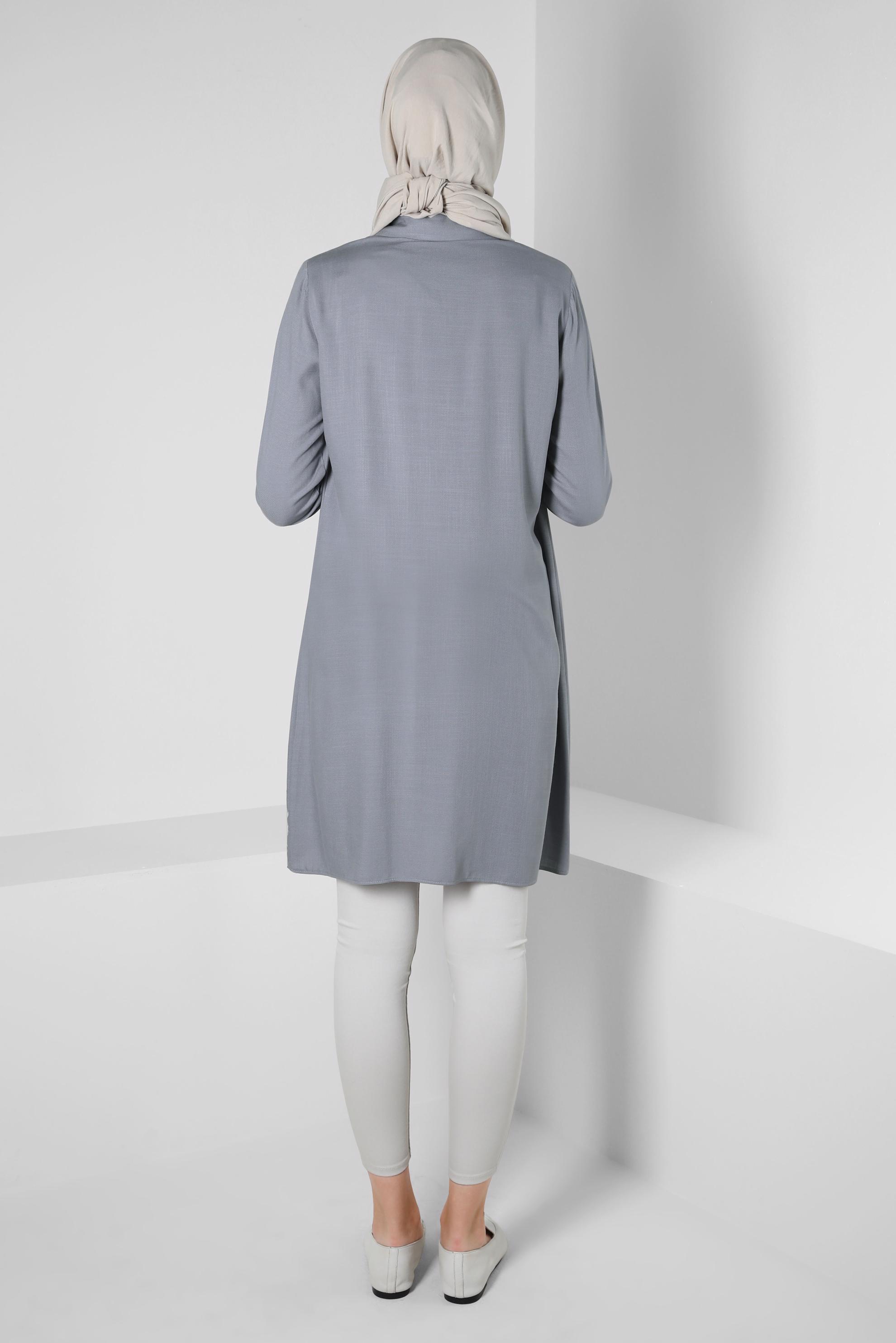 Tesettür giyim GRİ NAKIŞ DETAYLI DÜĞMELİ TUNİK 43807